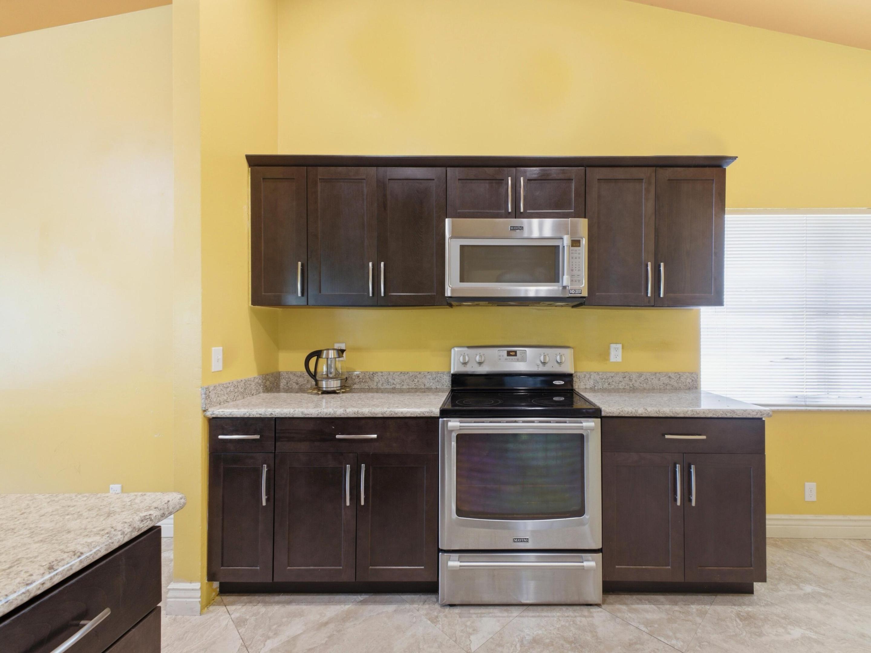 8862 Jaspers Drive Property Photo 14