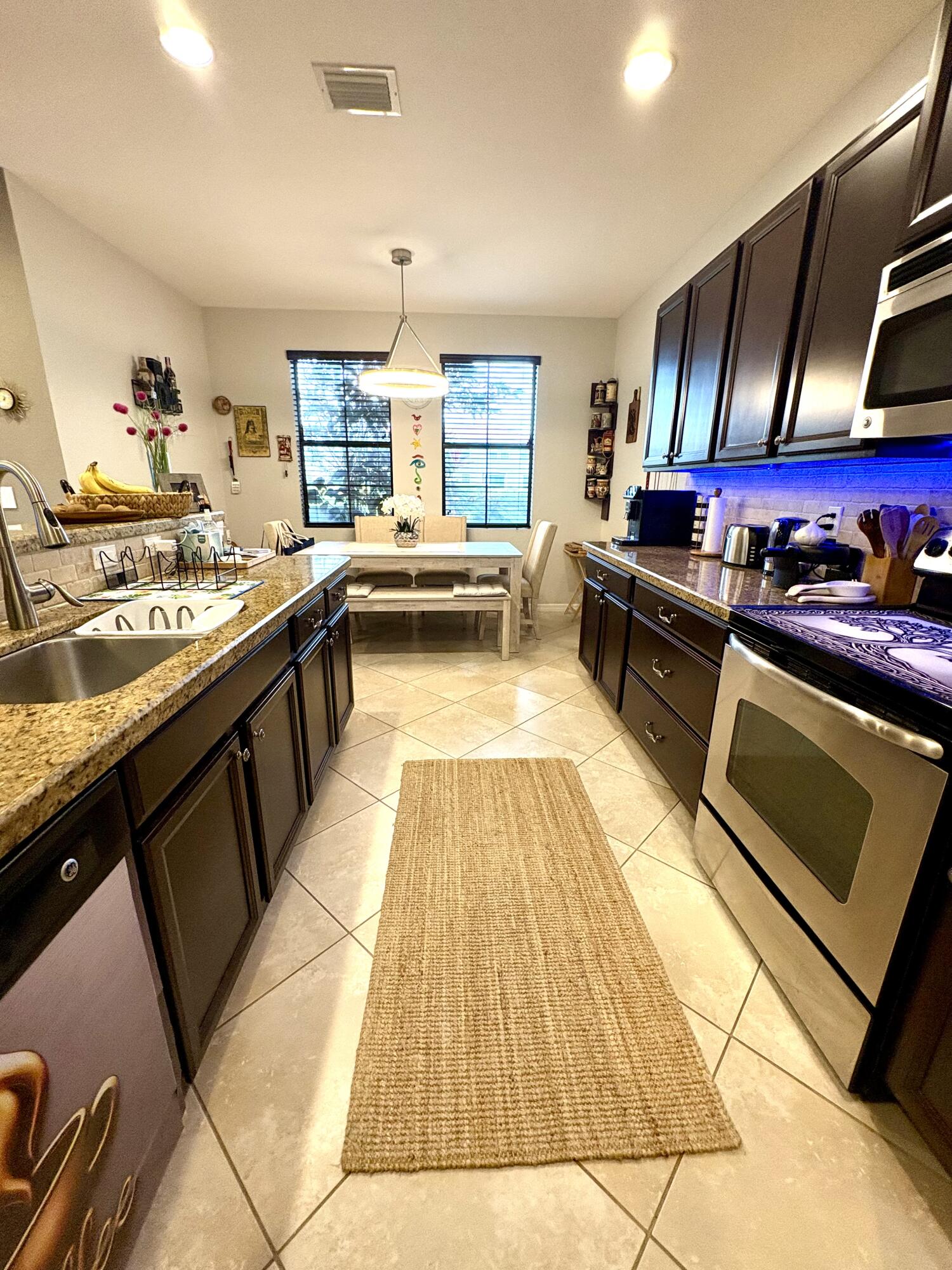 167 Gramercy Square Drive Property Photo 3