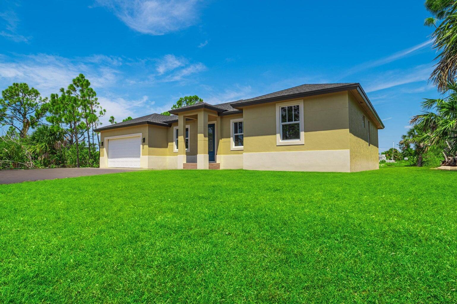 15261 Brainbridge Circle Property Photo 2