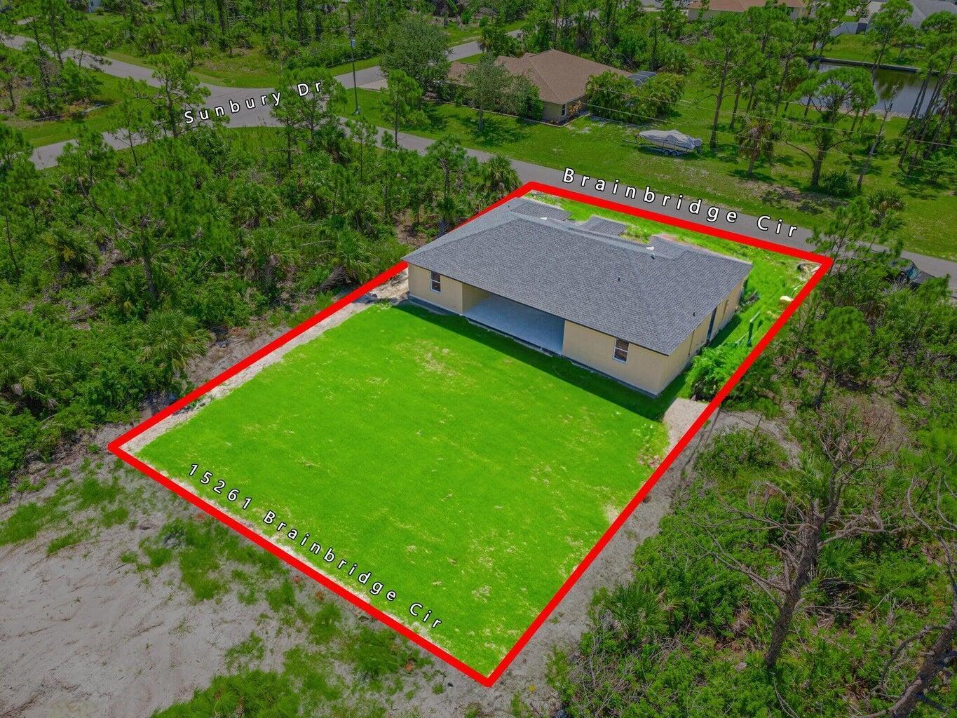 15261 Brainbridge Circle Property Photo 3