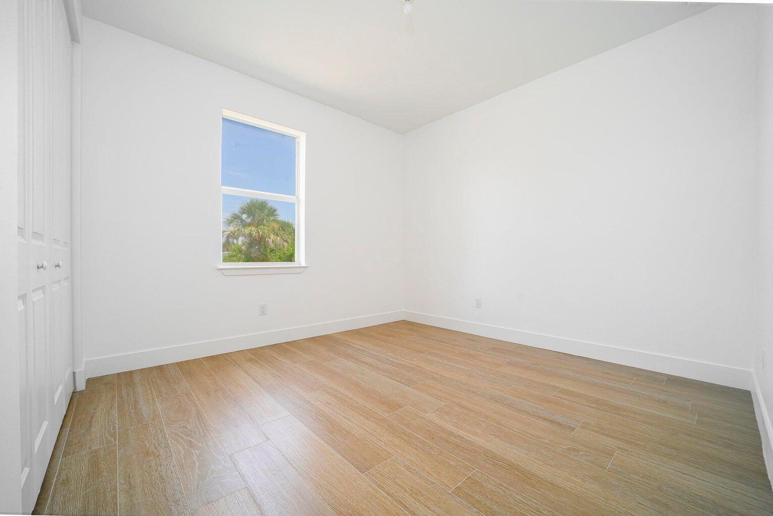 15261 Brainbridge Circle Property Photo 18