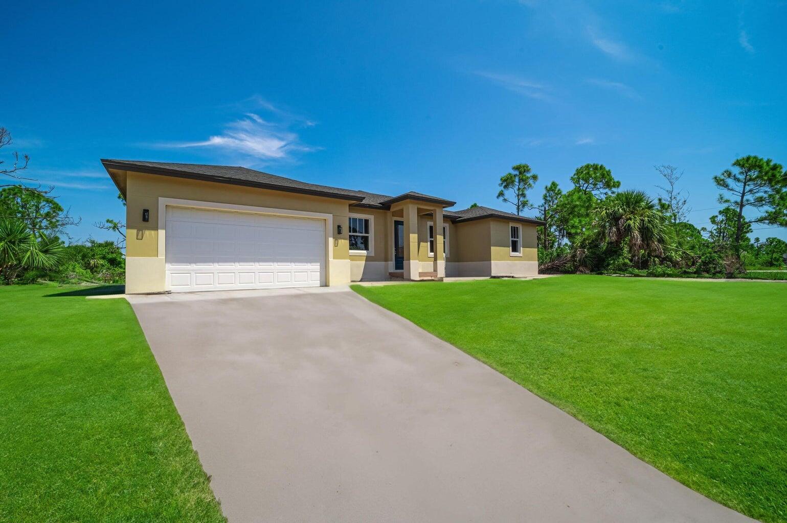 15261 Brainbridge Circle Property Photo 28