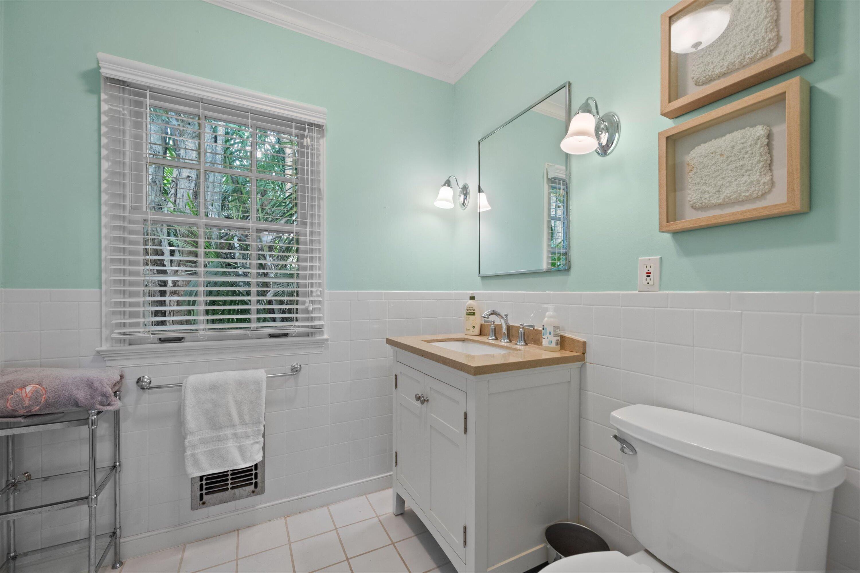 258 Pendleton Avenue Property Photo 27