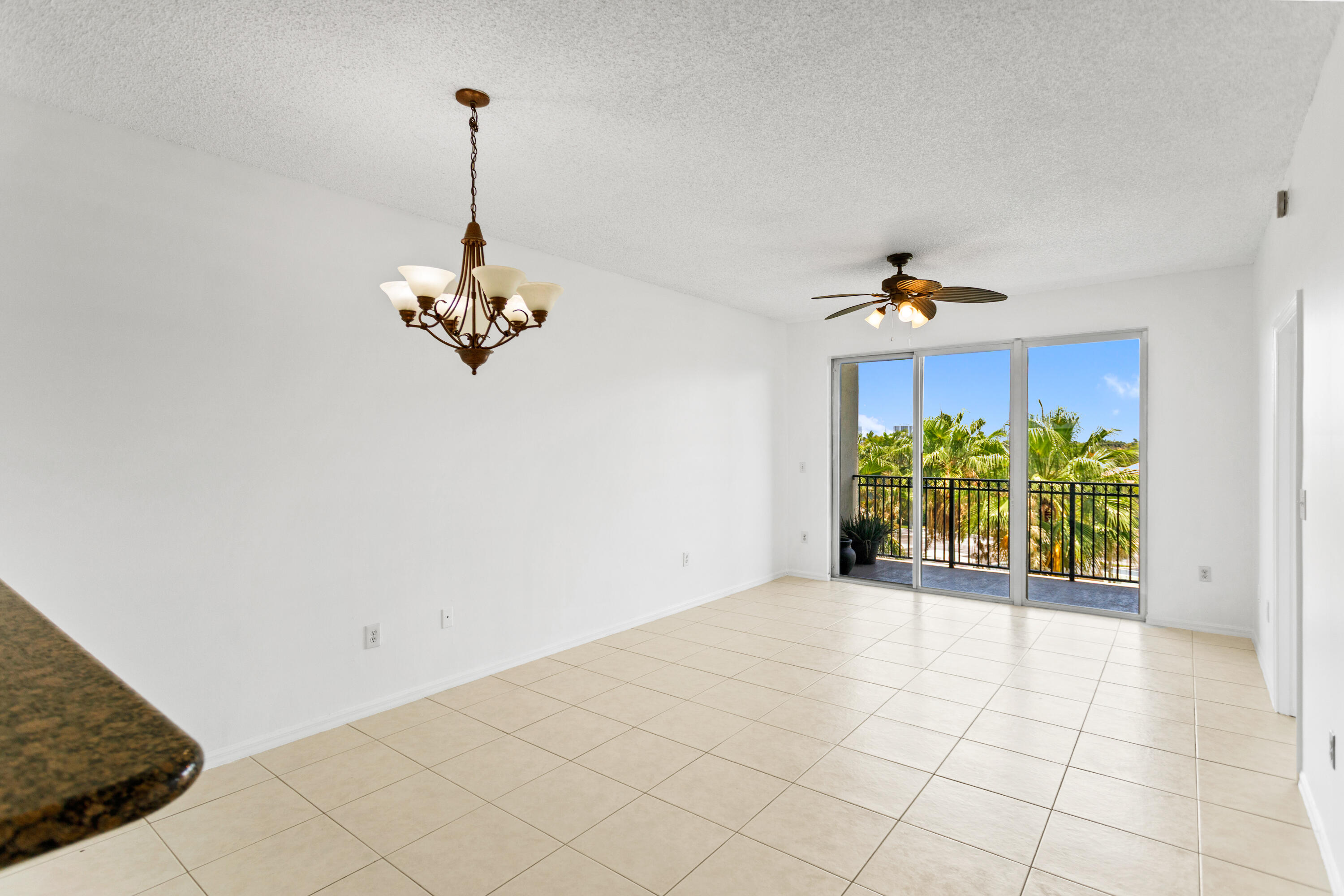 27 Royal Palm Way 503 Property Photo 5