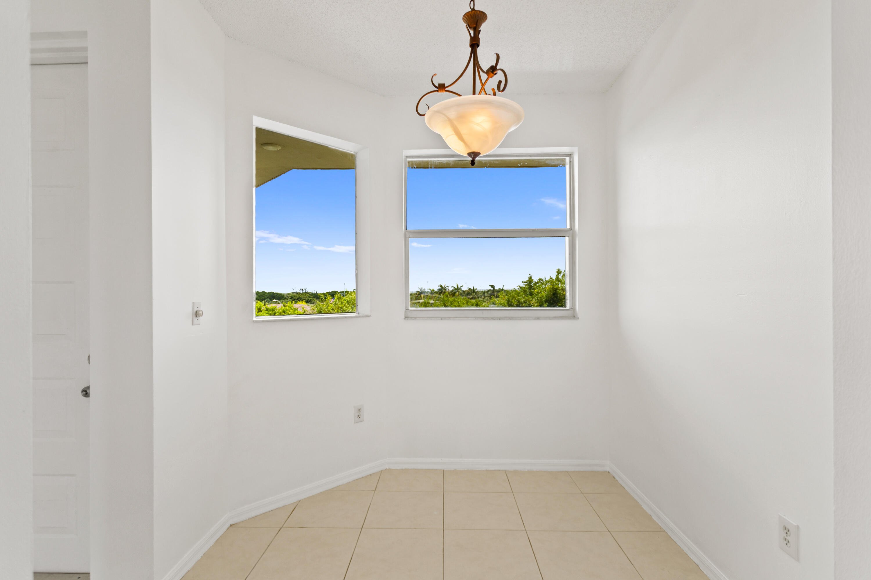 27 Royal Palm Way 503 Property Photo 14