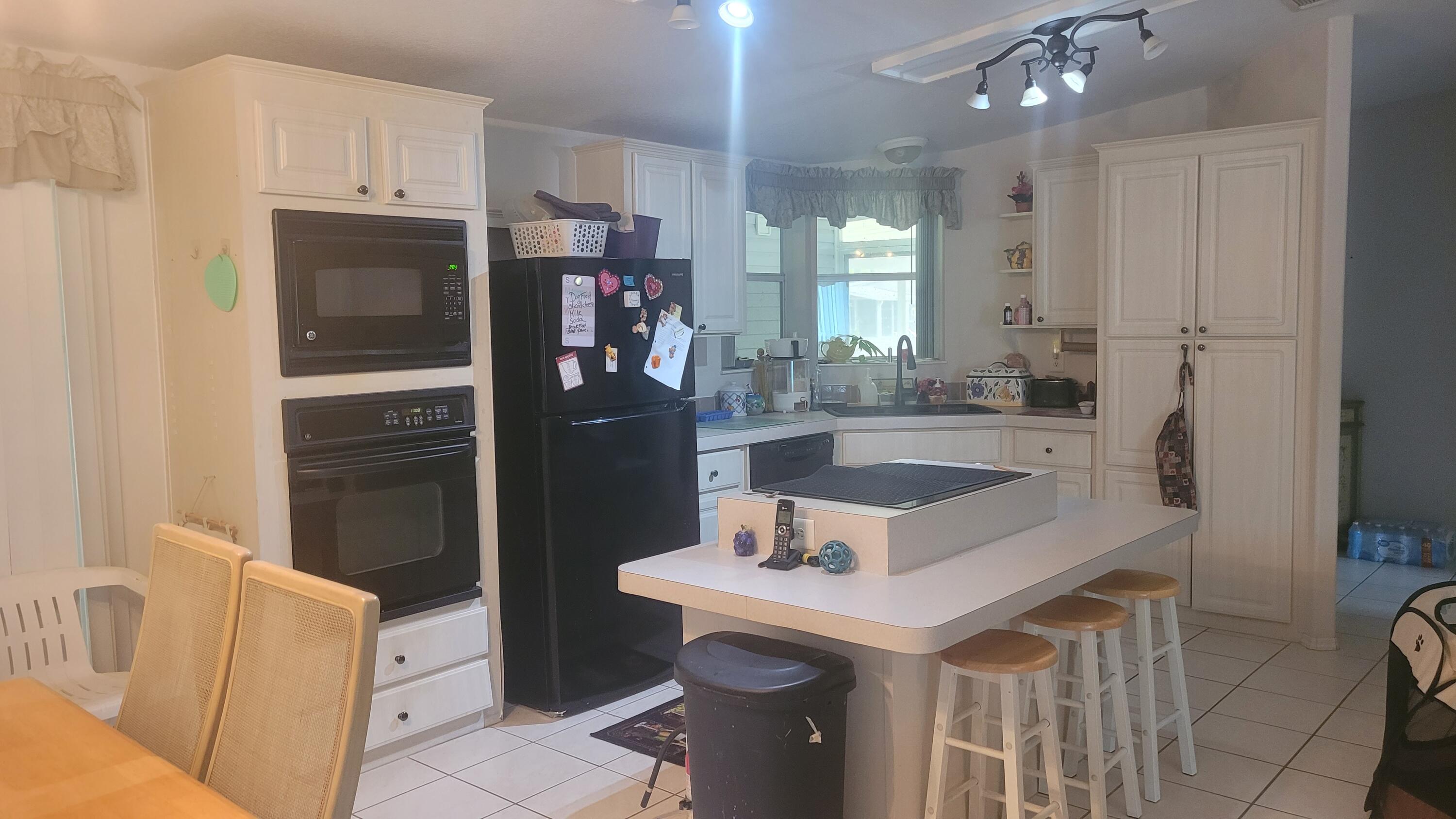 356 Tropical Isles Circle H-15 Property Photo 3