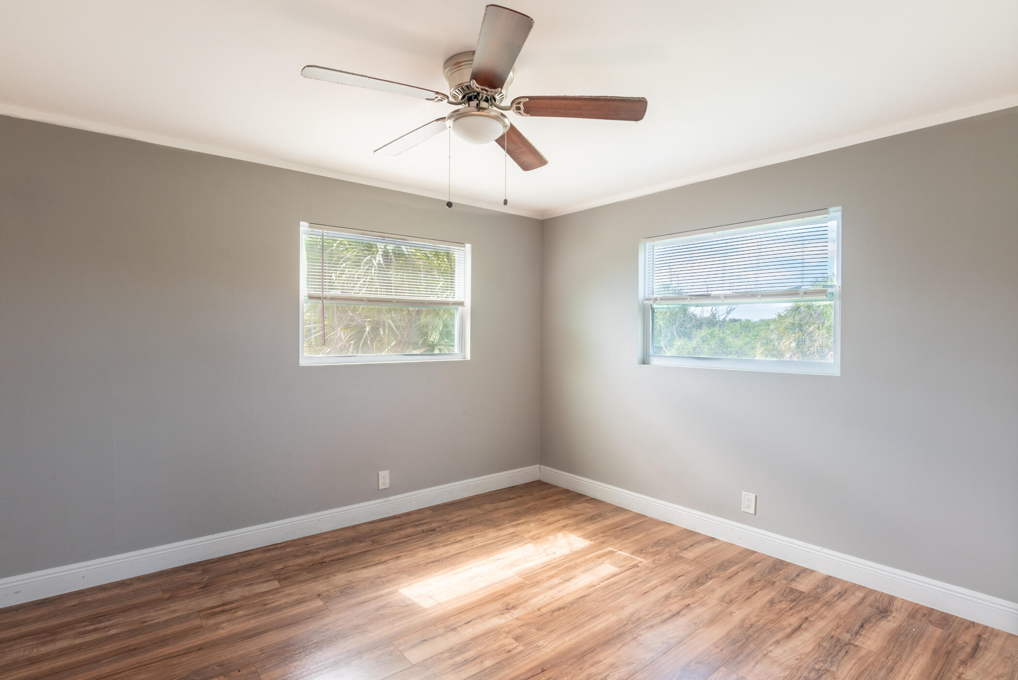 715 S Swinton Avenue 2a Property Photo 1