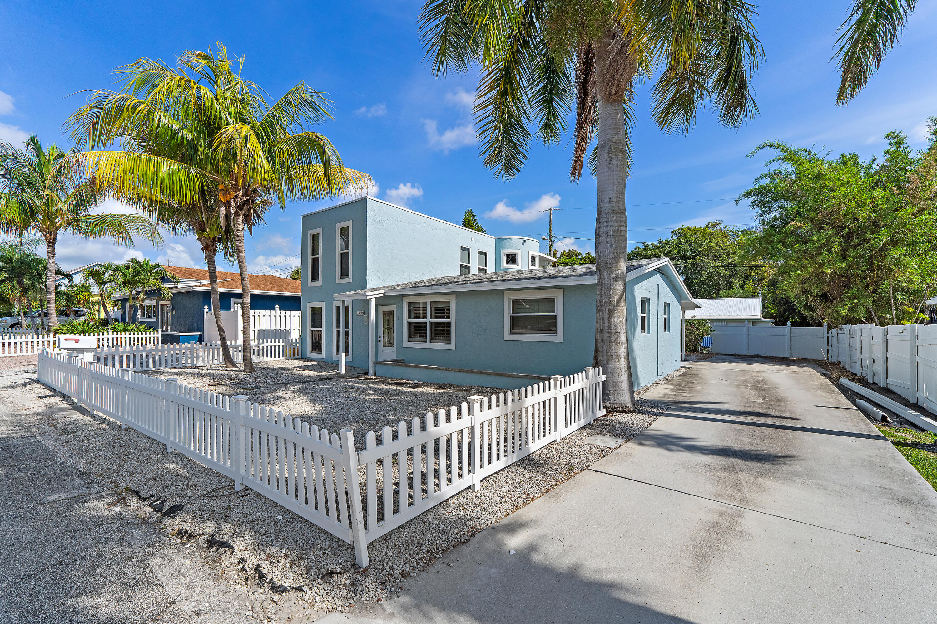 1779 Len Drive 1 Property Photo 3