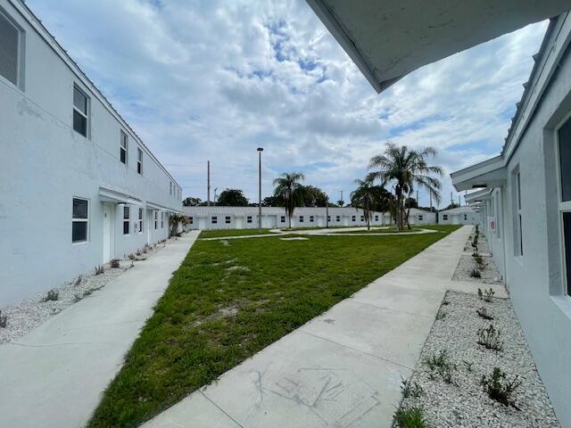 4393 Windsor Avenue 8 Property Photo 2