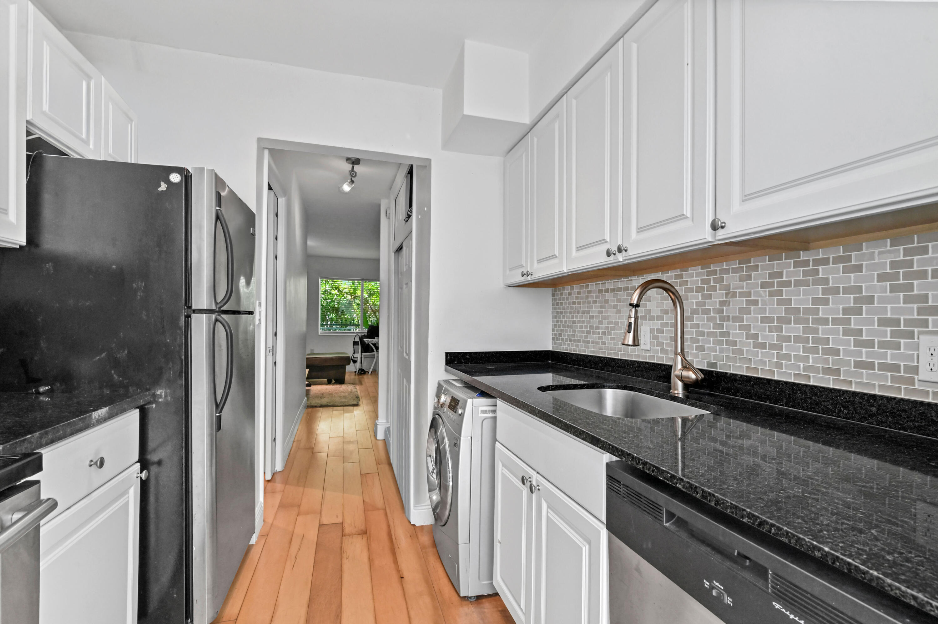 1035 Meridian Avenue 5 Property Photo 9