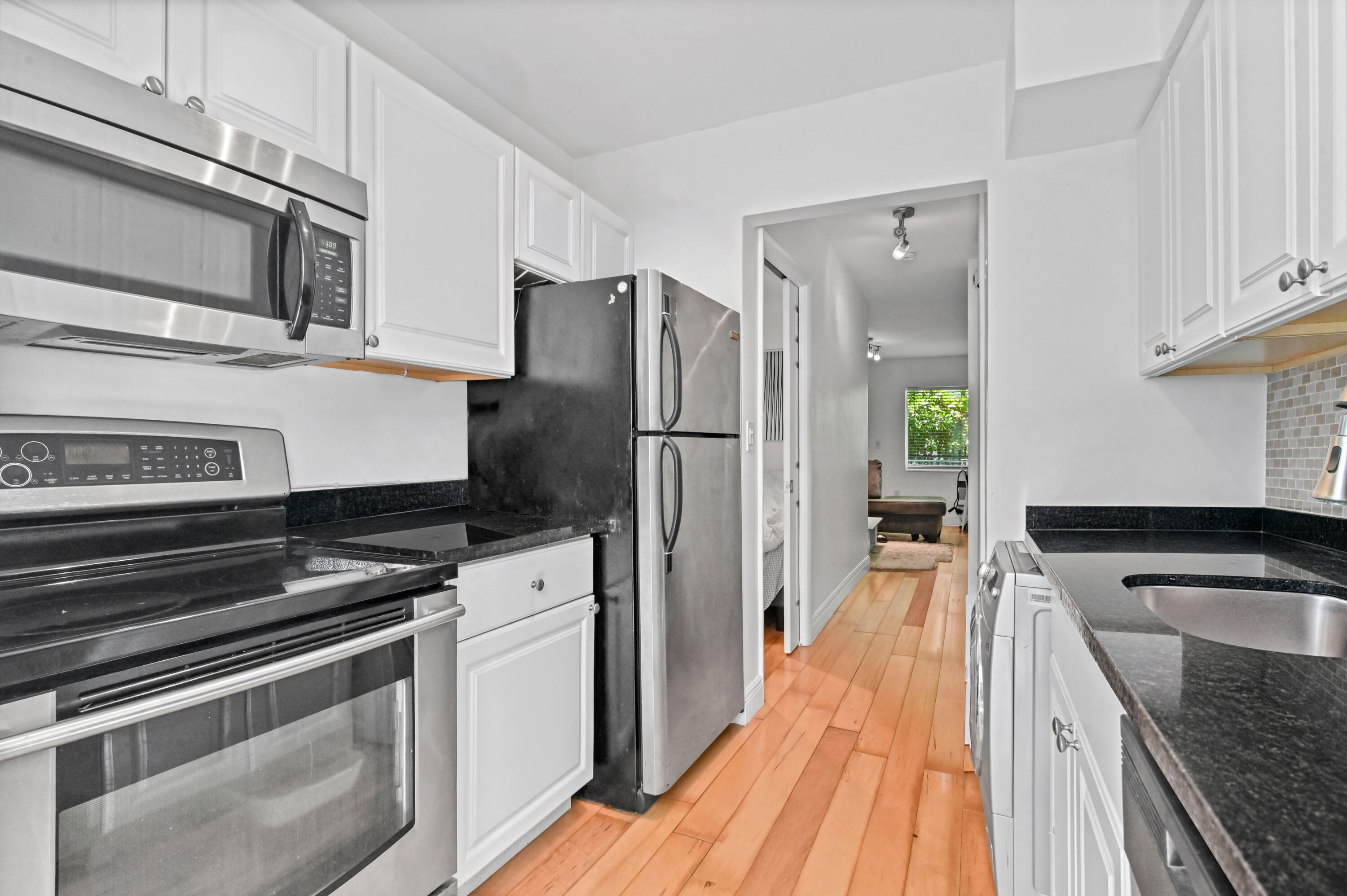 1035 Meridian Avenue 5 Property Photo 10
