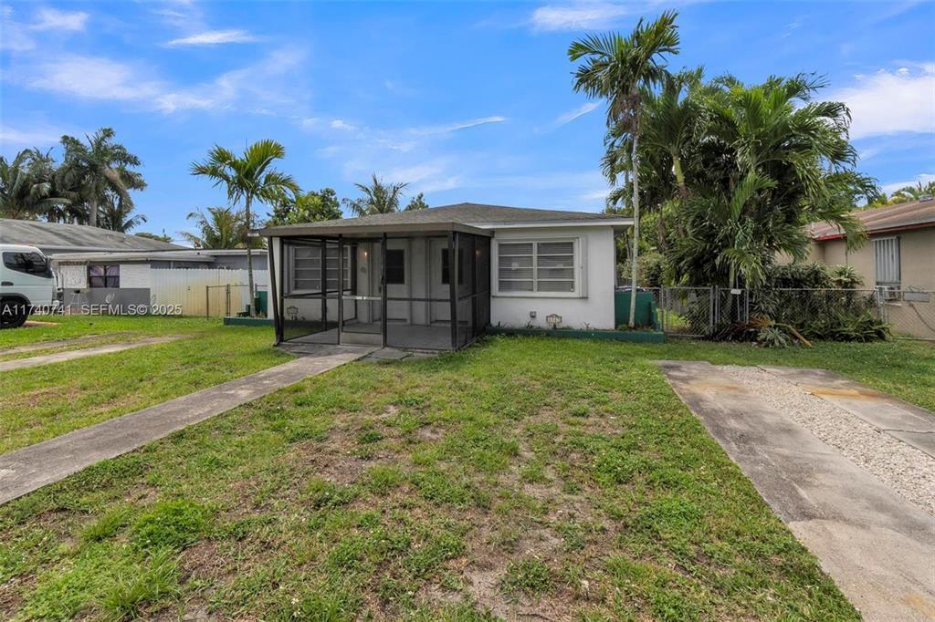 6340 Dawson Street Property Photo 4