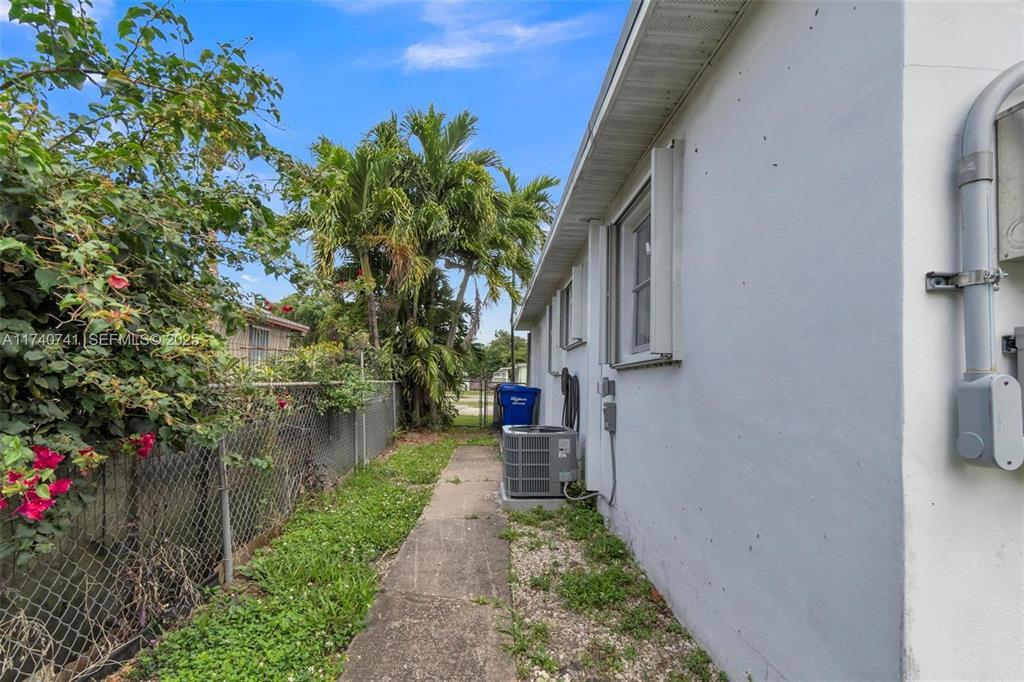 6340 Dawson Street Property Photo 30