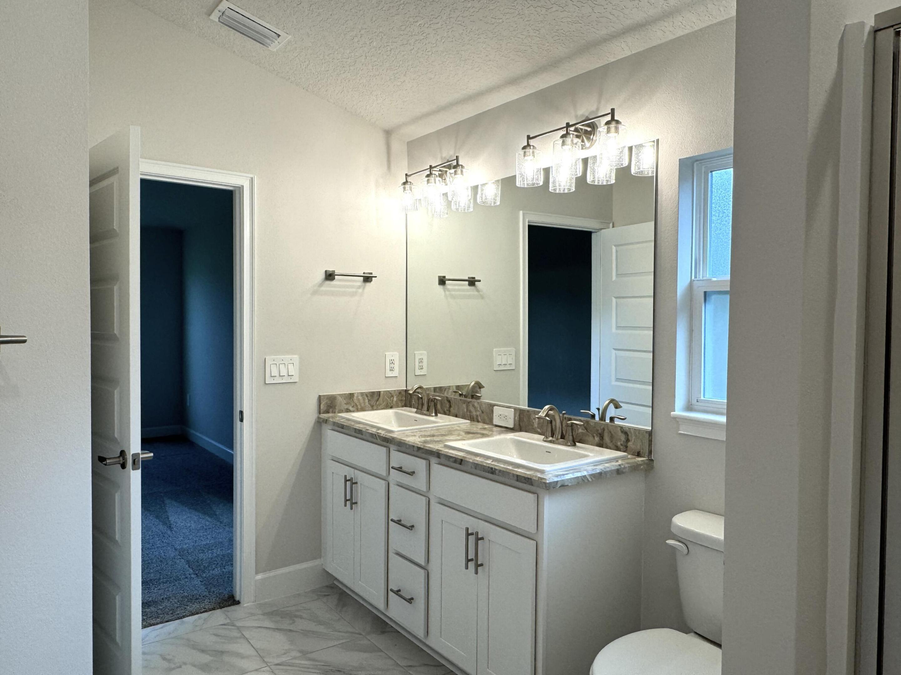 5530 Lugo Street Property Photo 7