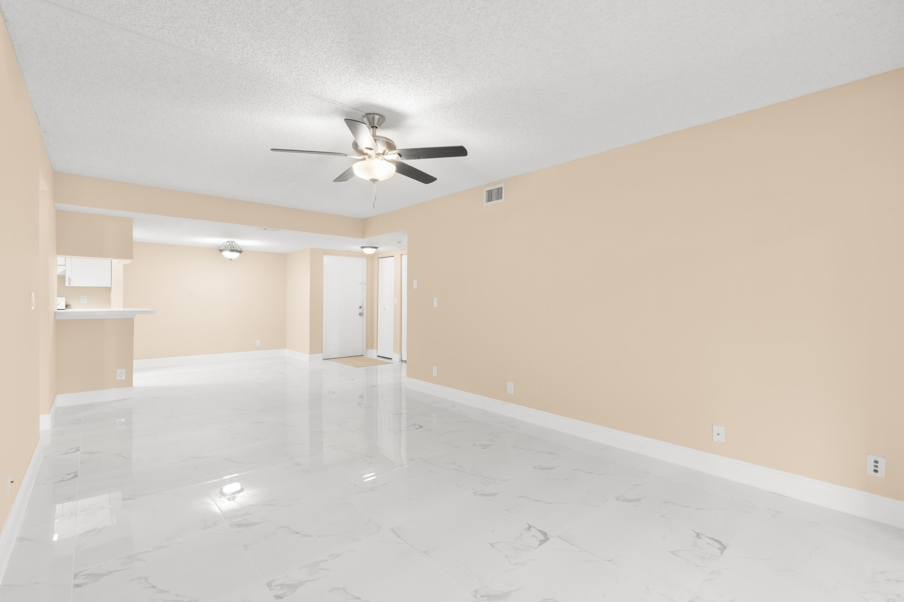 9855 Westview Drive 714 Property Photo 12