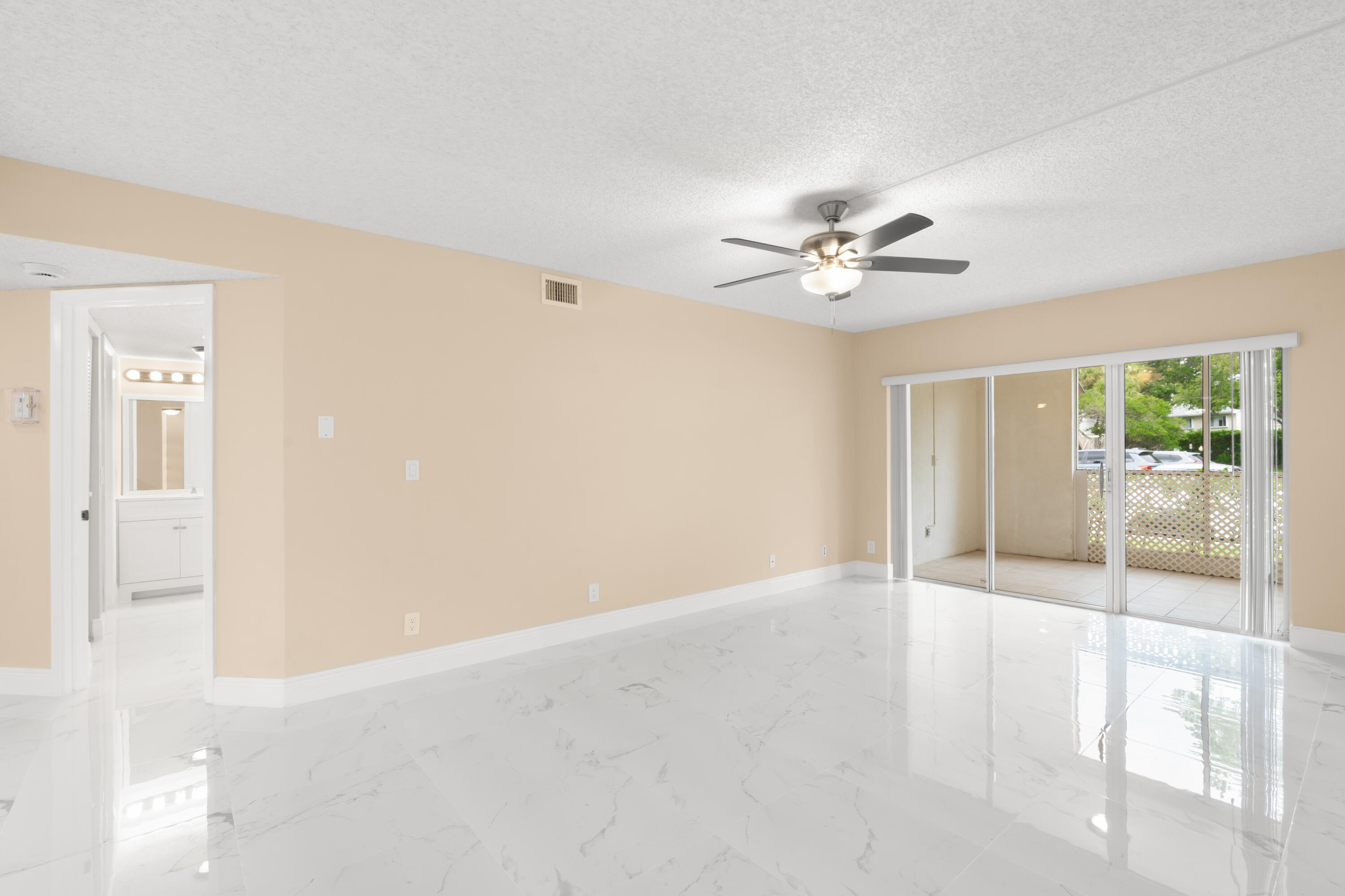 9855 Westview Drive 714 Property Photo 16