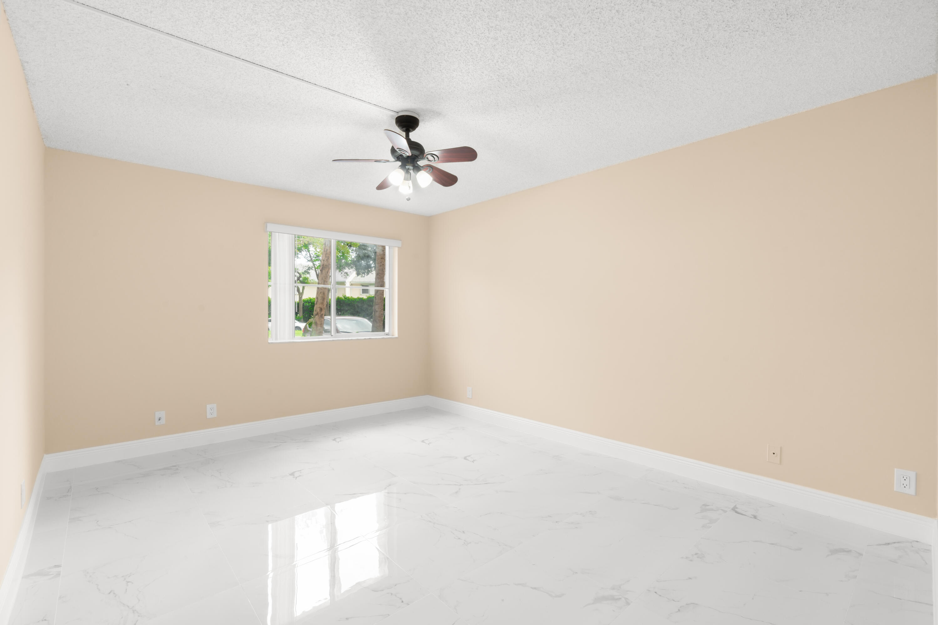 9855 Westview Drive 714 Property Photo 27