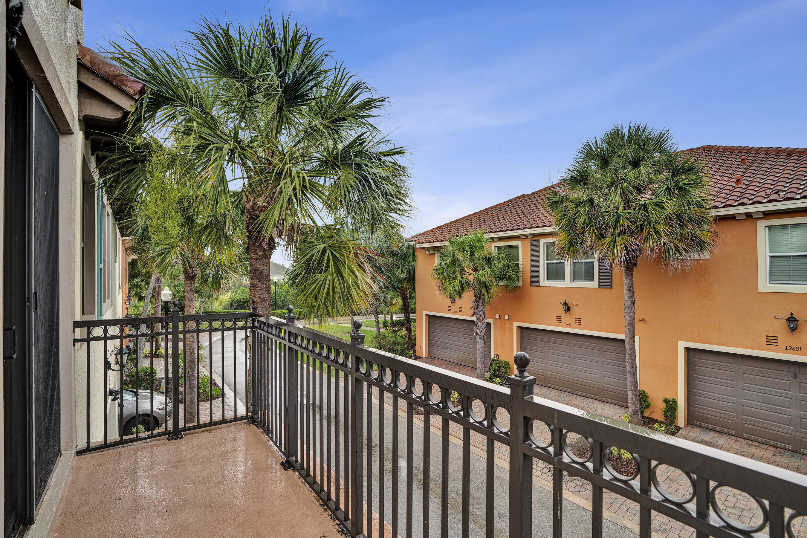 12662 Nw 32nd Place Property Photo 33