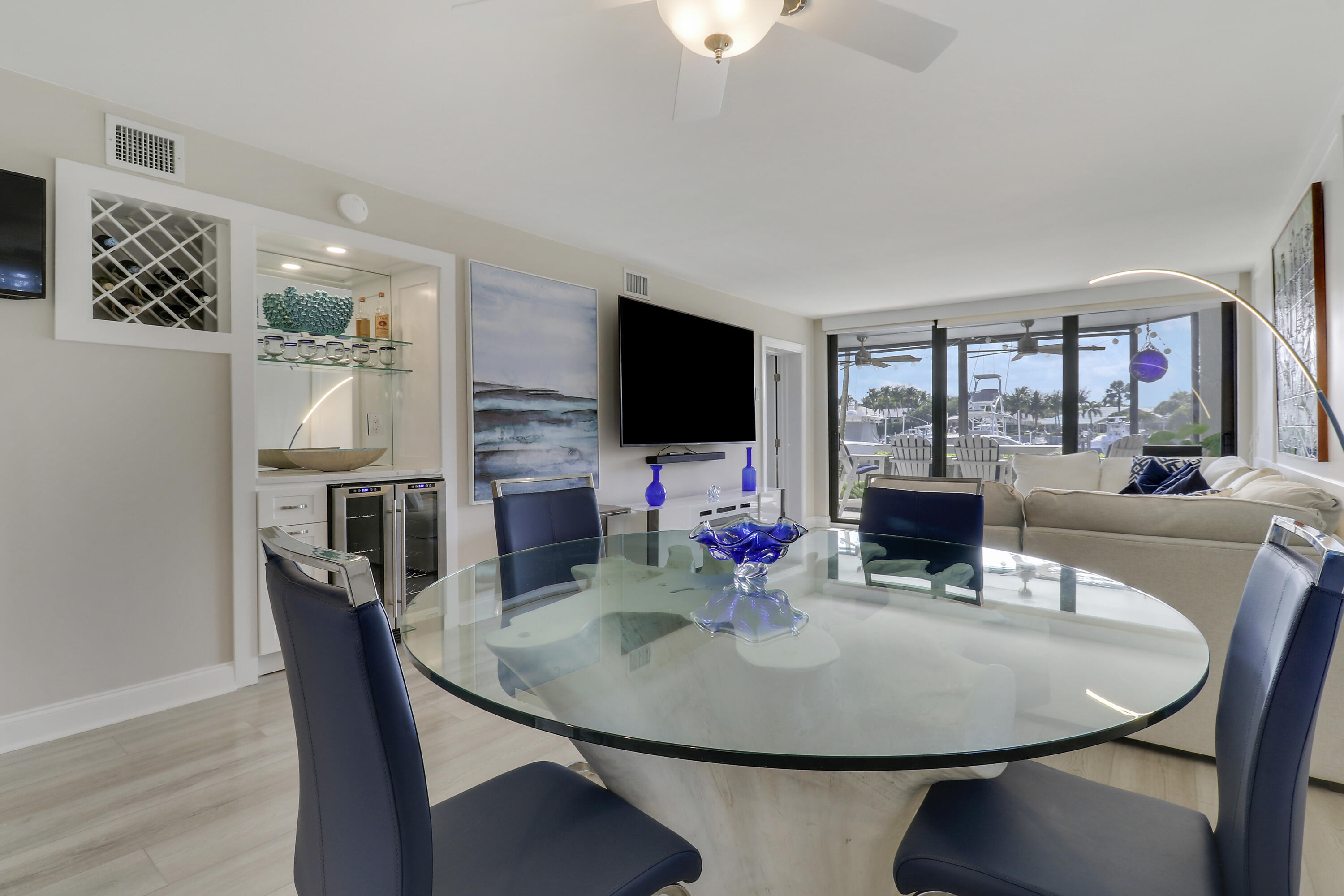 515 Bay Colony Drive N Property Photo 15