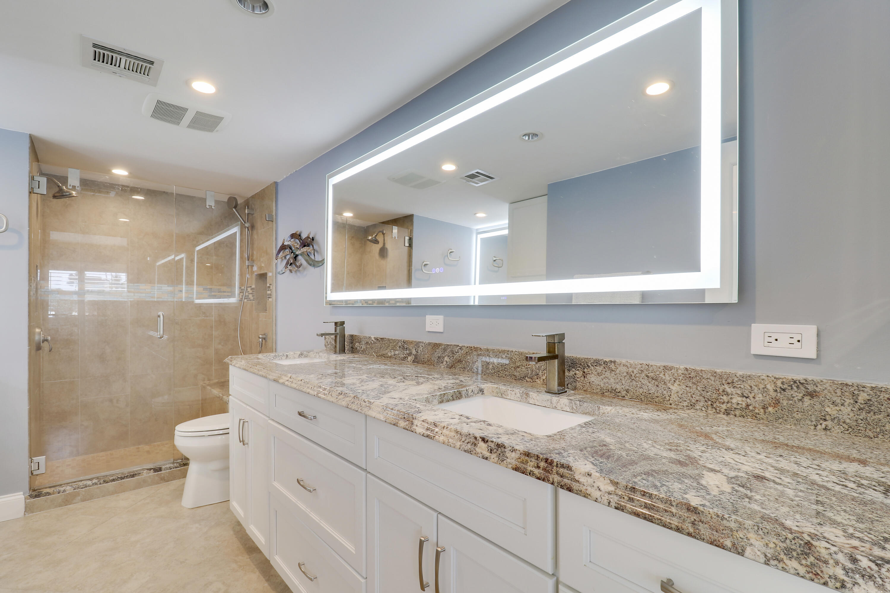 515 Bay Colony Drive N Property Photo 27