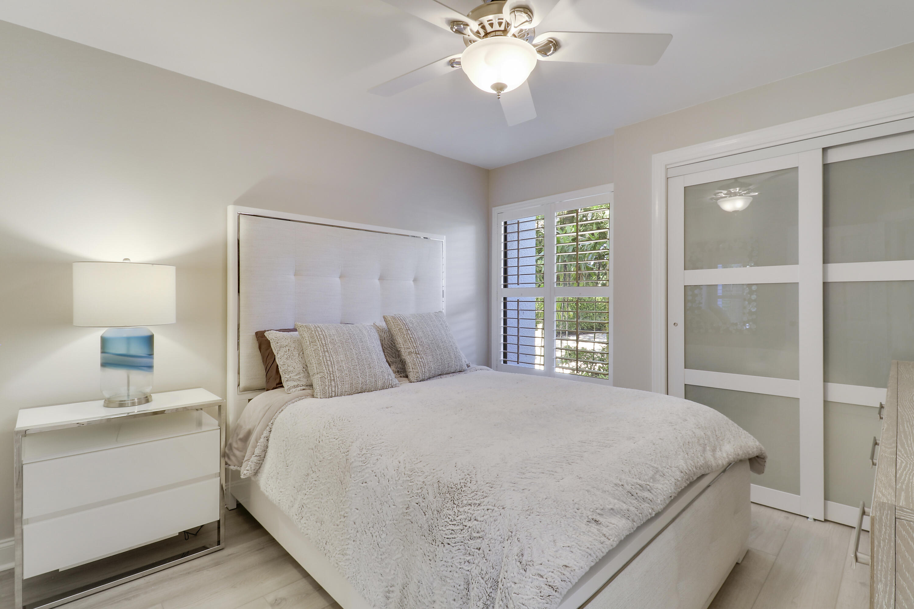 515 Bay Colony Drive N Property Photo 37