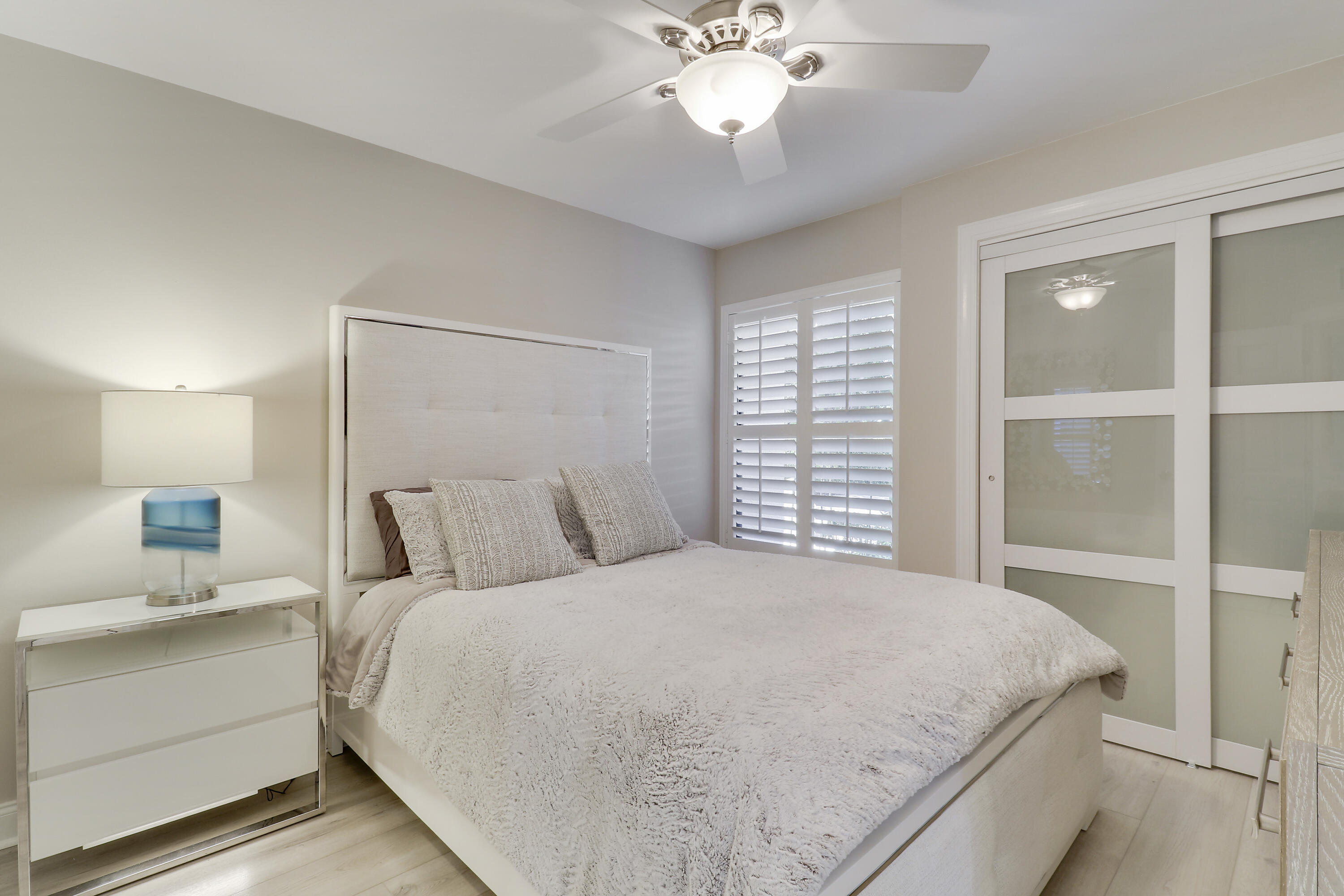 515 Bay Colony Drive N Property Photo 39