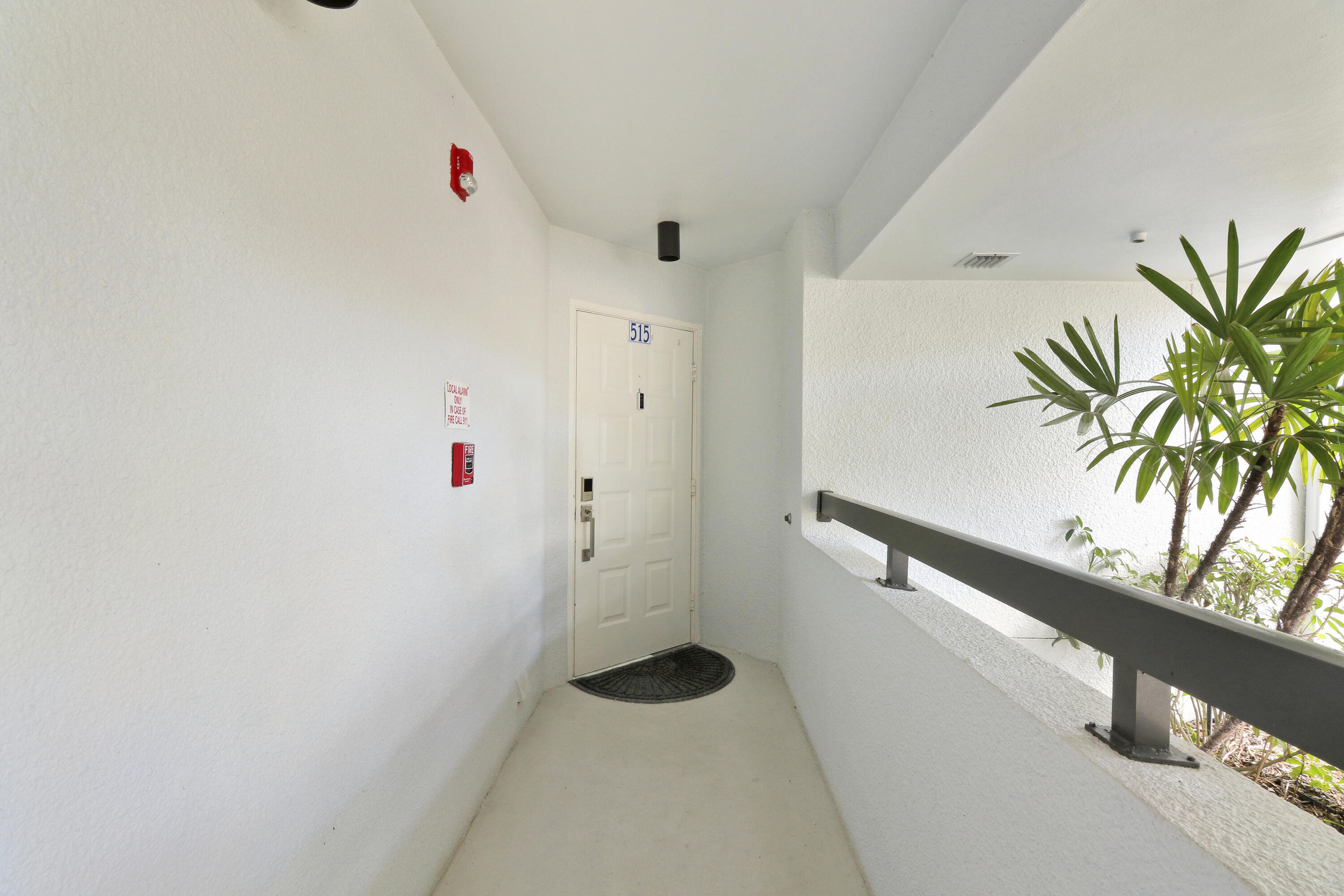 515 Bay Colony Drive N Property Photo 42