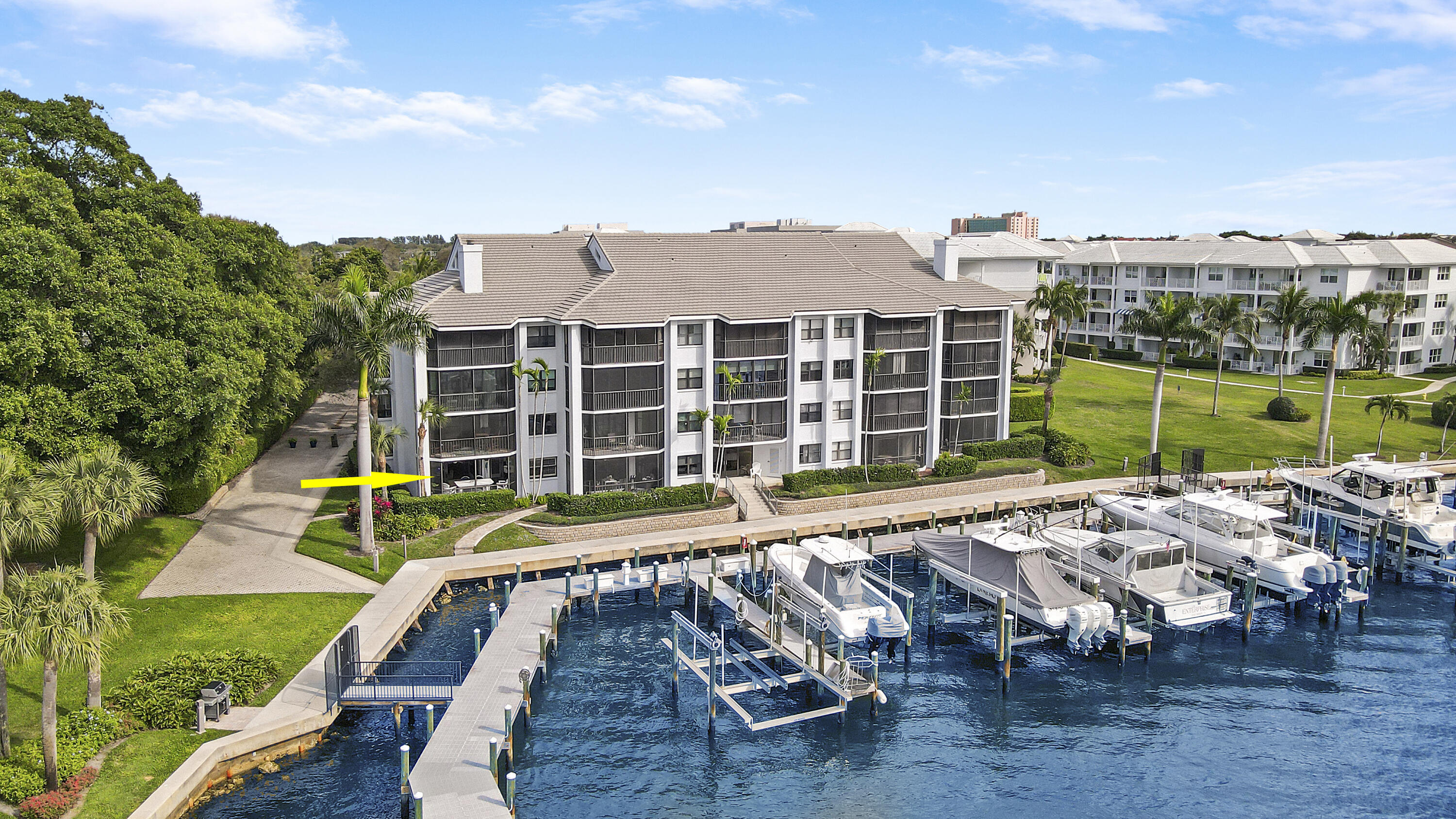 515 Bay Colony Drive N Property Photo 45