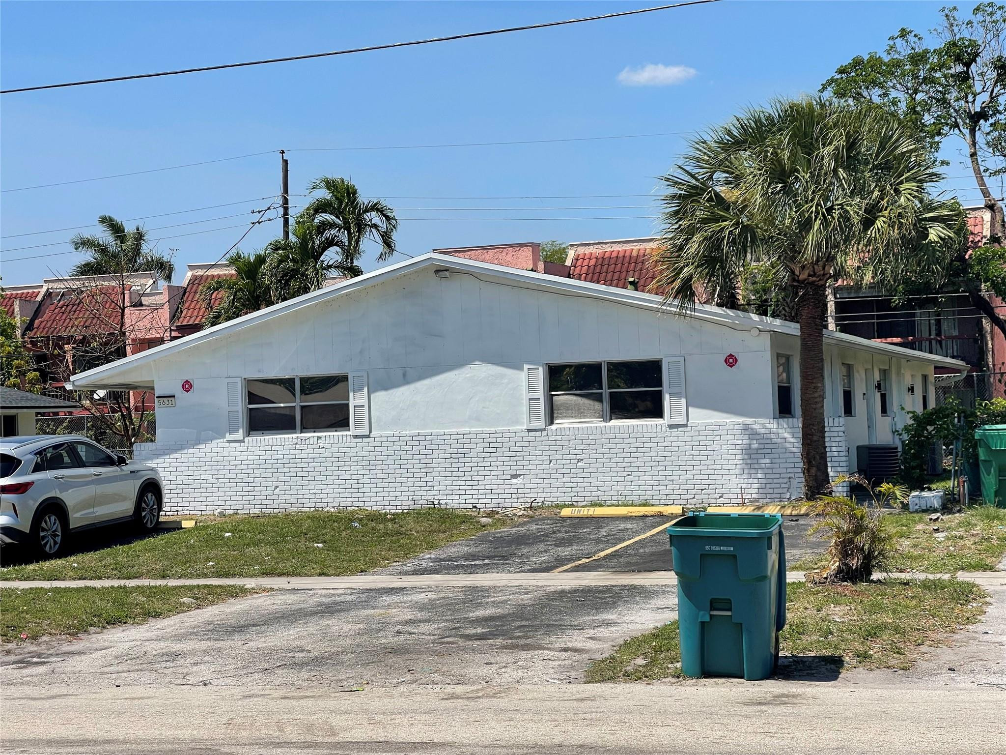 5631 NW 15th Street