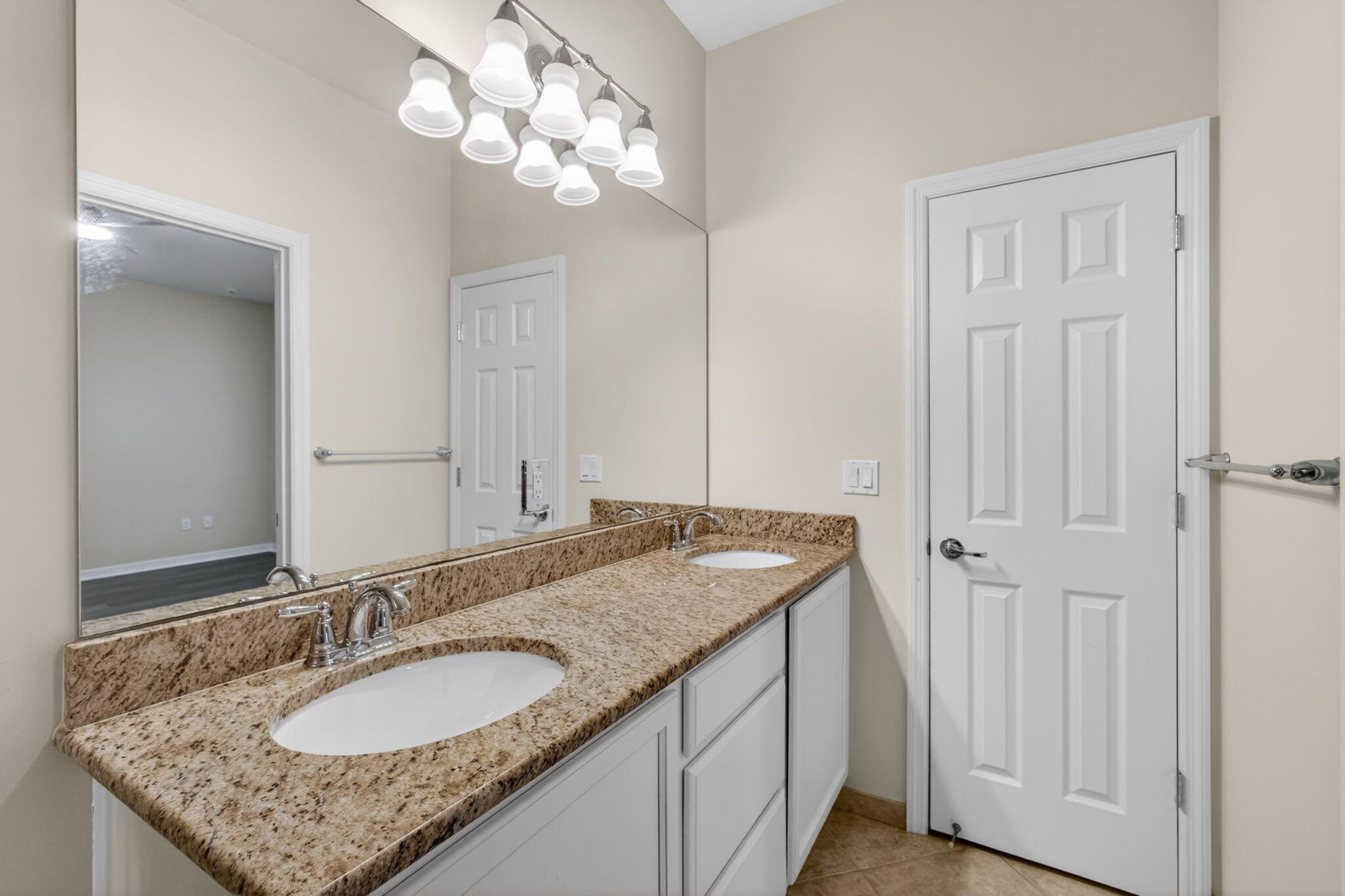 1126 Dakota Drive Property Photo 22