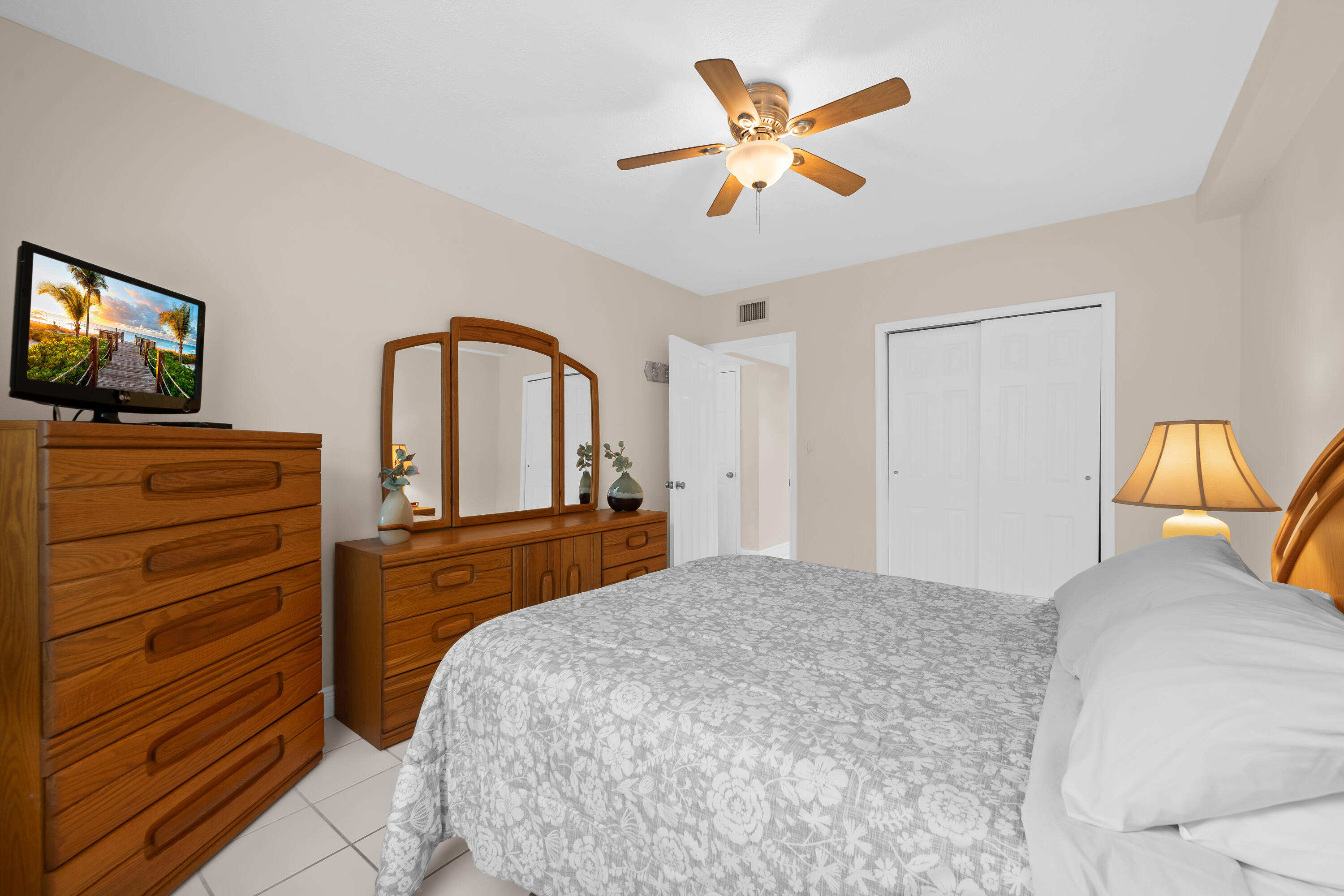 741 Bayshore Drive 16n Property Photo 12