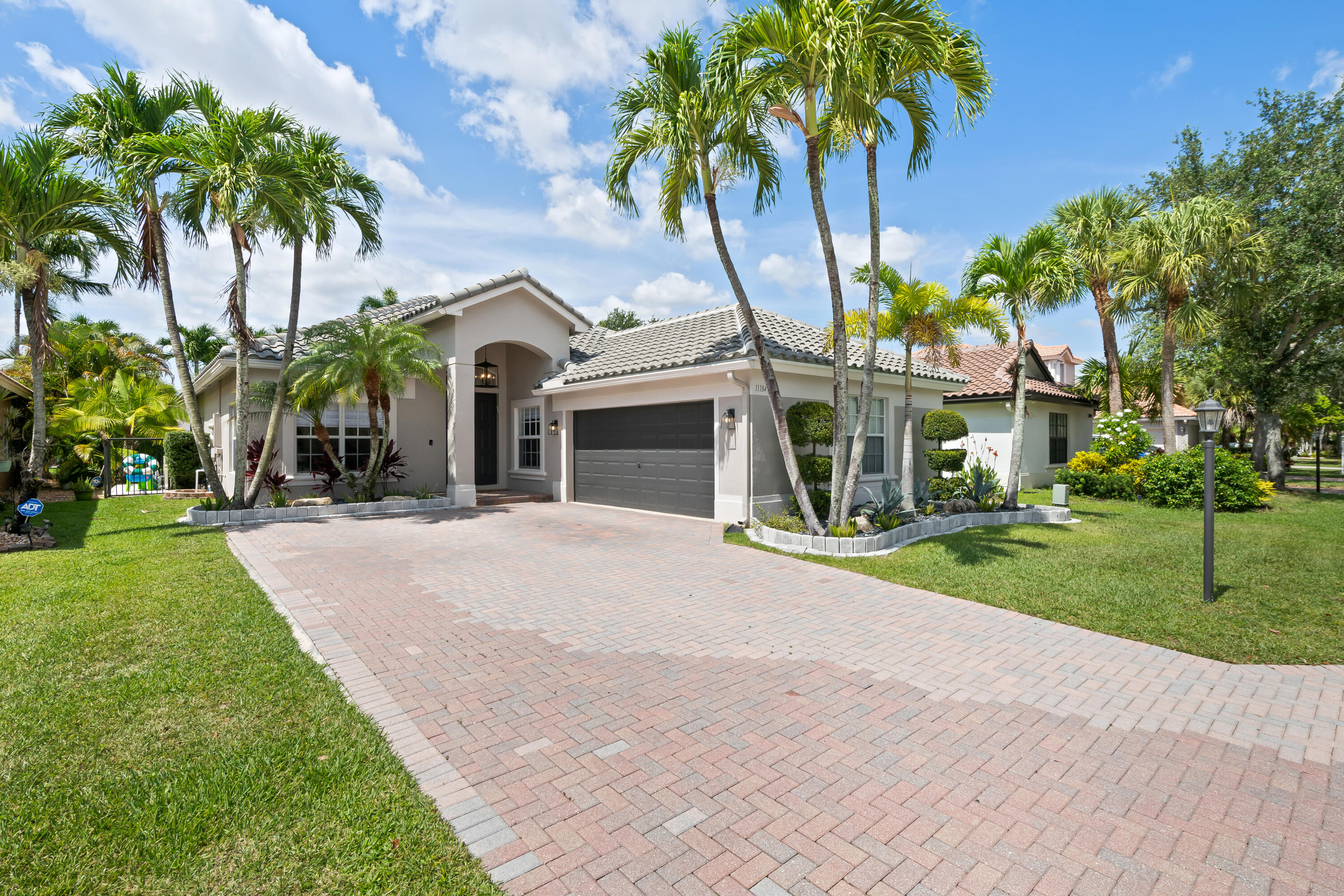 11184 Nw 65th Court Property Photo 1