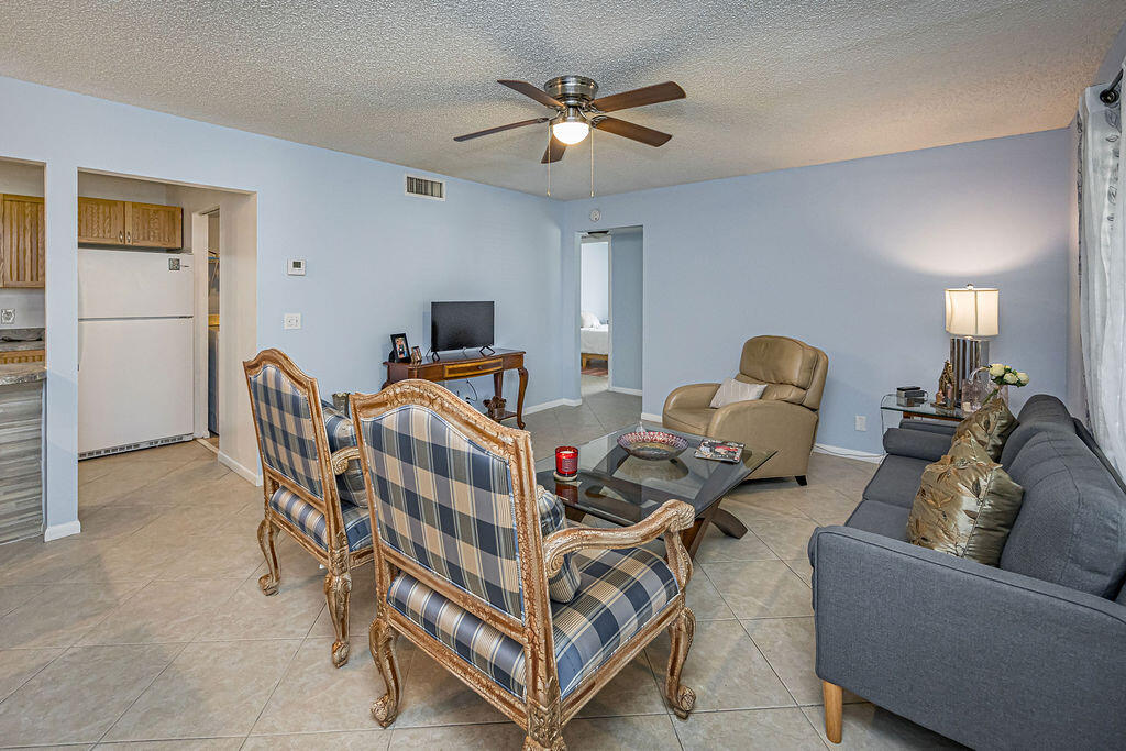 539 Shady Pine Way B2 Property Photo 11