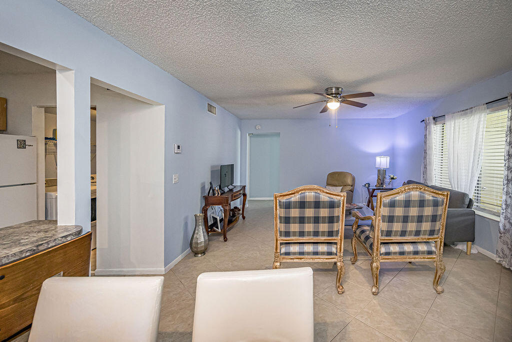 539 Shady Pine Way B2 Property Photo 13
