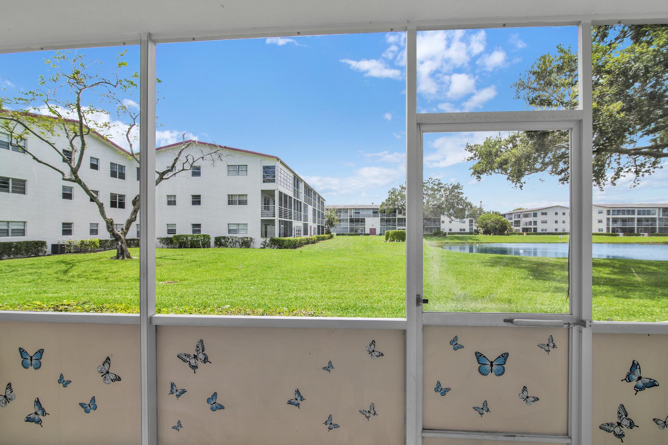 175 Fanshaw E Property Photo 20