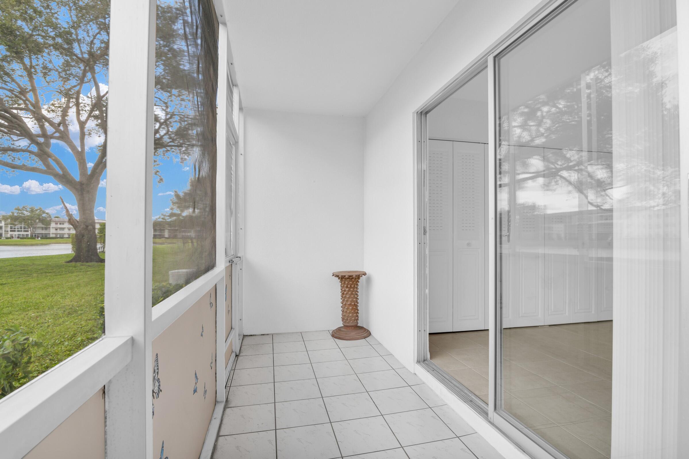 175 Fanshaw E Property Photo 21
