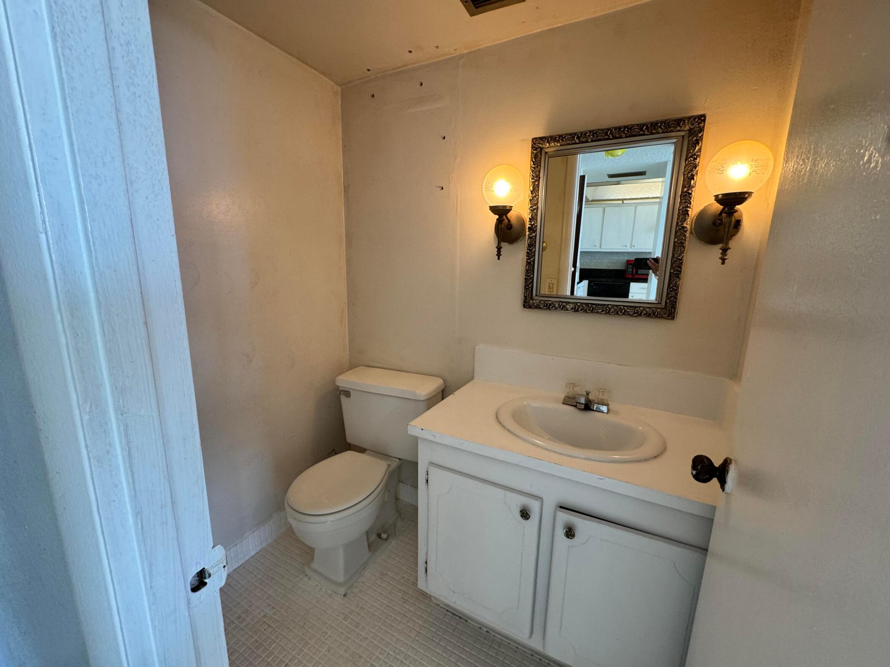 2025 Ne 164th Street 601 Property Photo 6