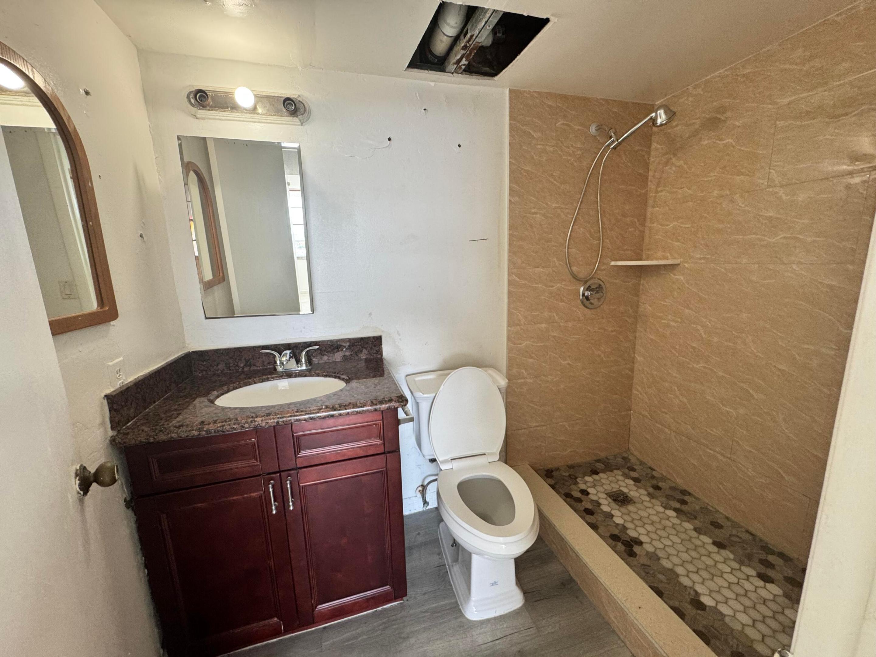 2025 Ne 164th Street 601 Property Photo 8