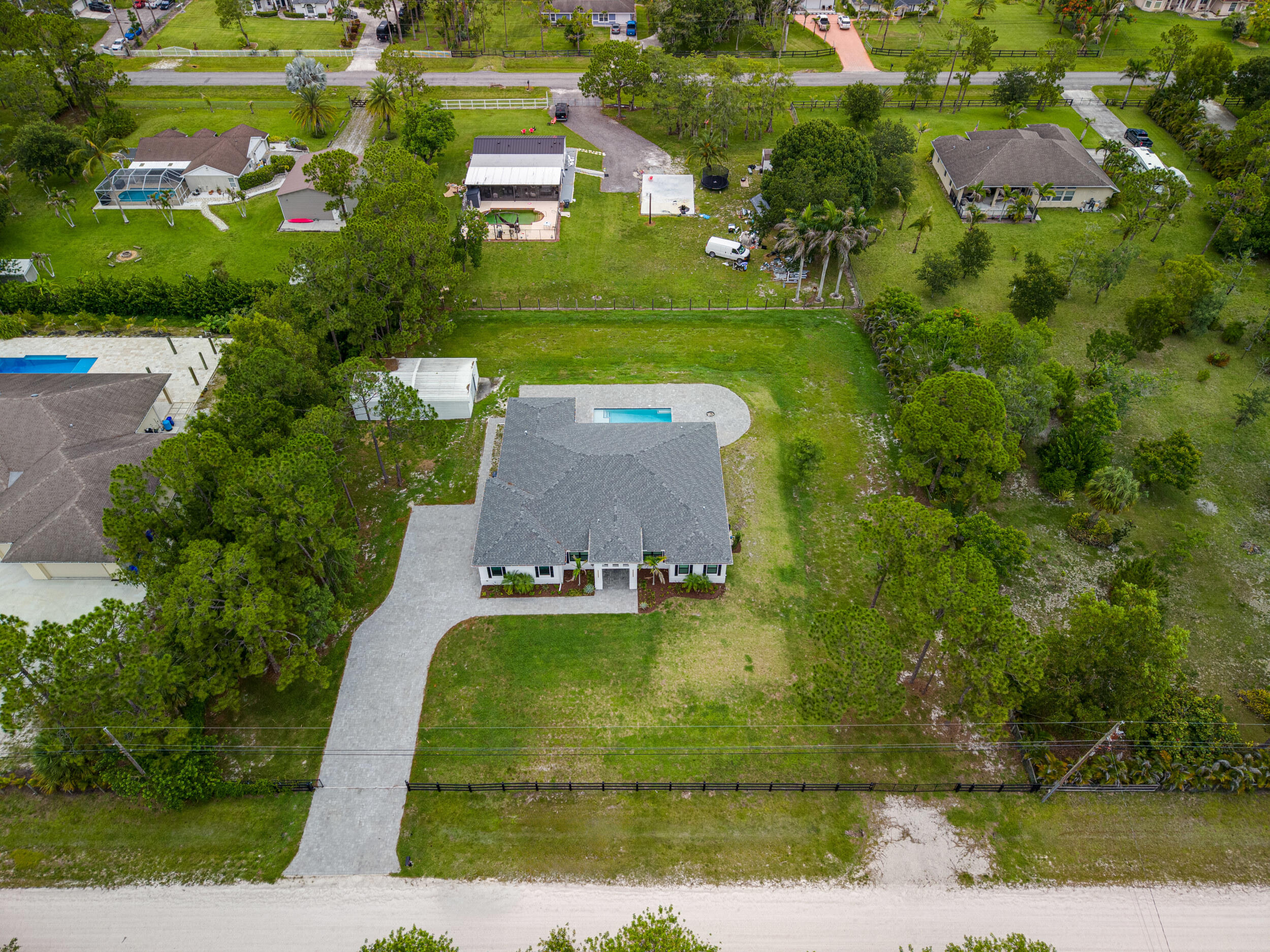 17655 44th Place N Property Photo 3