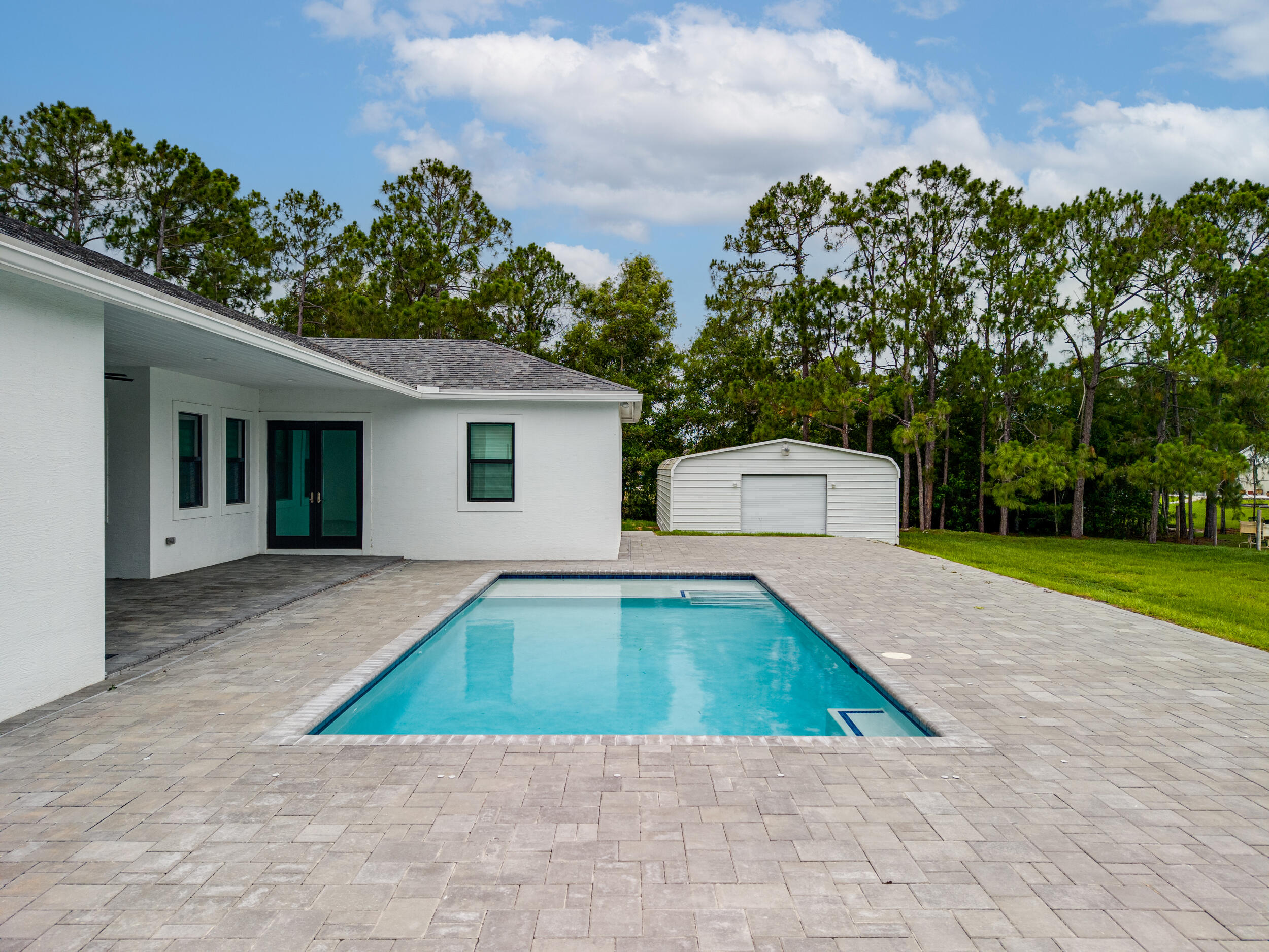 17655 44th Place N Property Photo 6