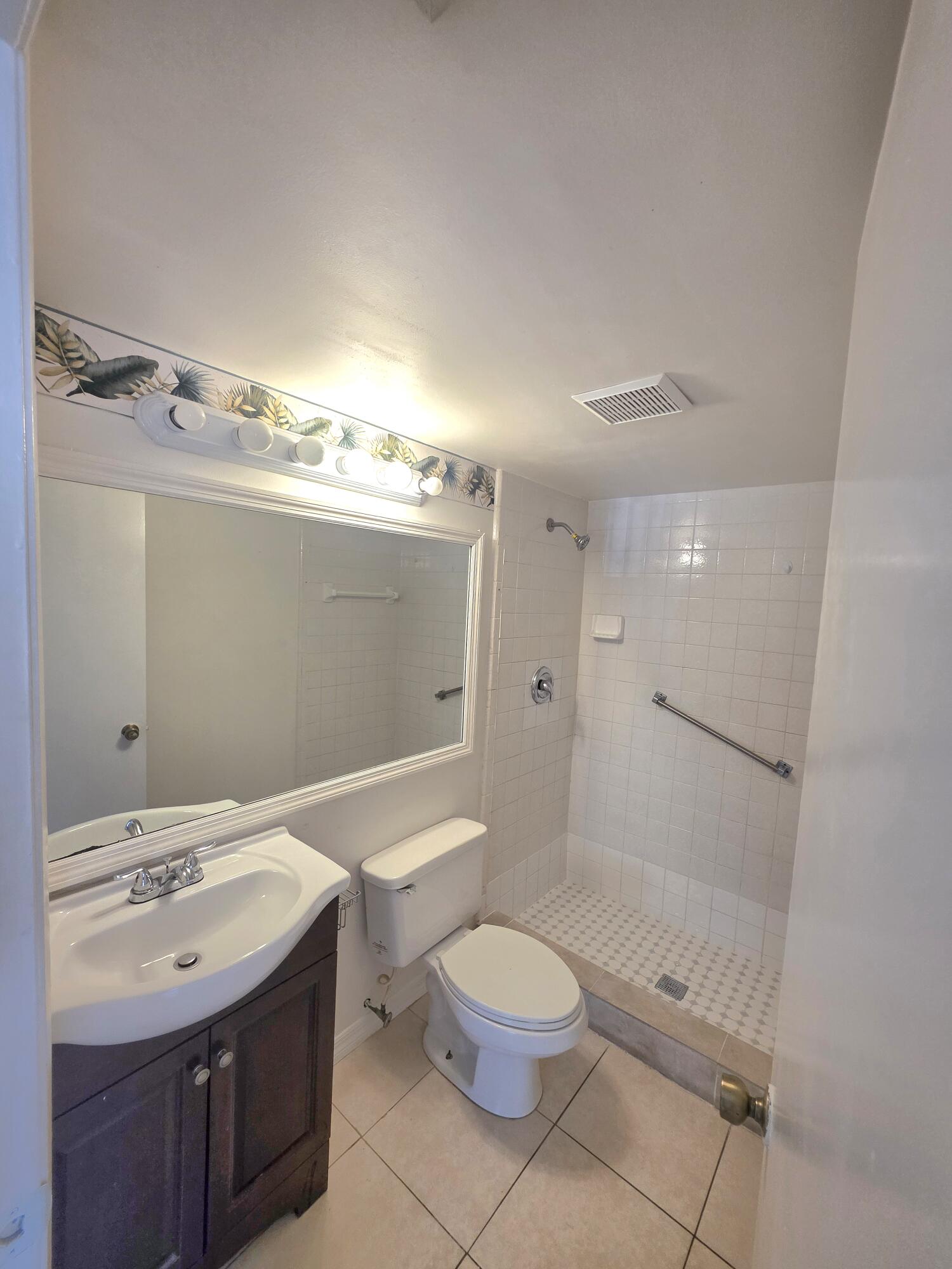 203 Foxtail Drive B3 Property Photo 12