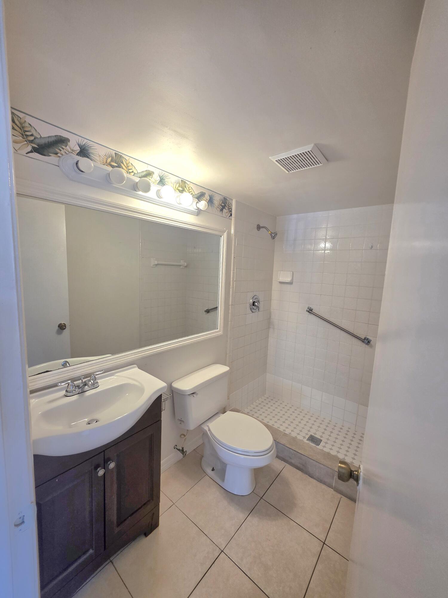 203 Foxtail Drive B3 Property Photo 13