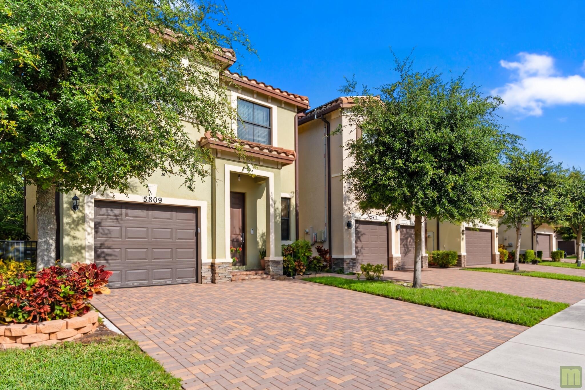 5809 NW 46th Lane