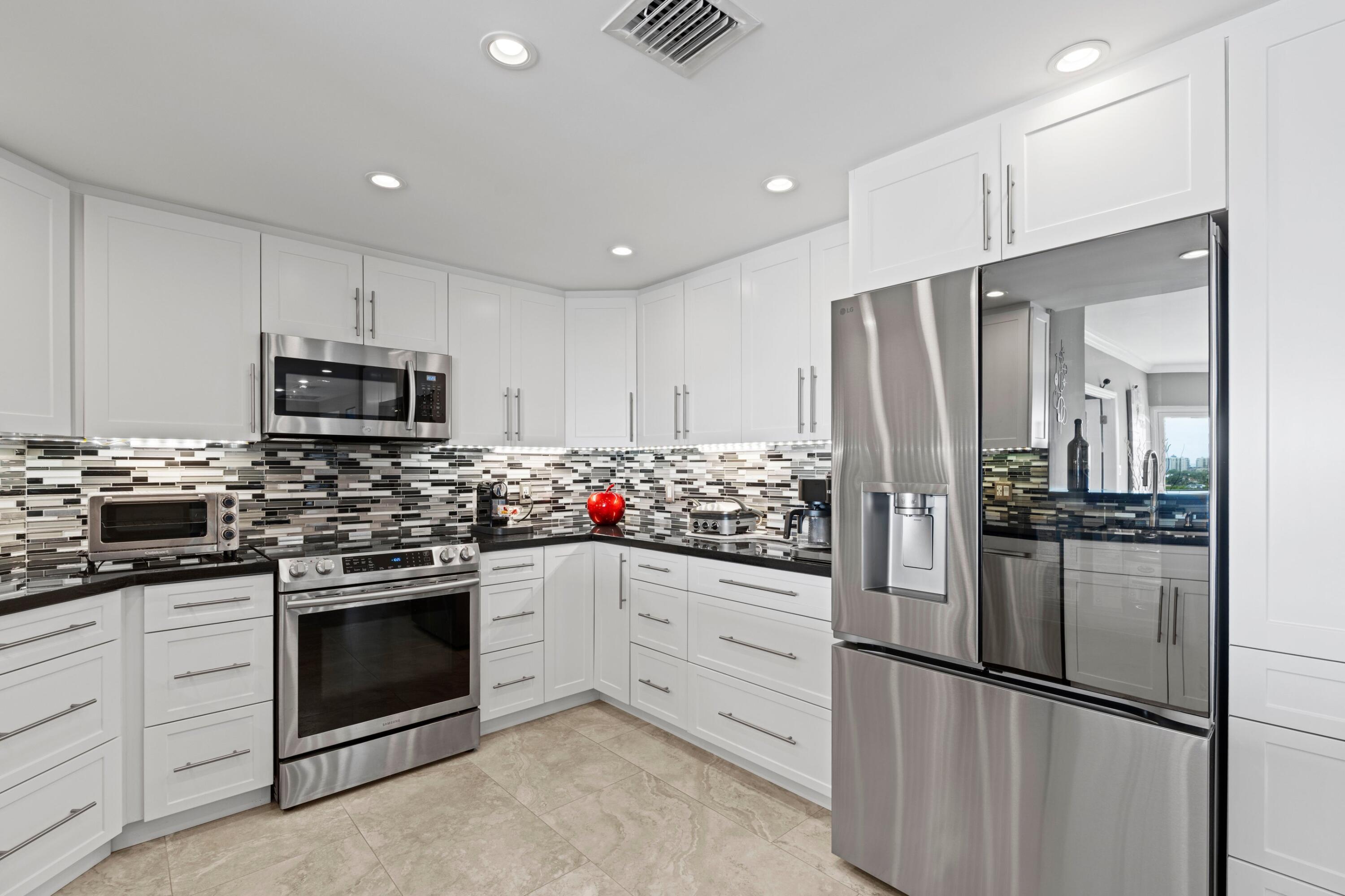 2500 E Las Olas Boulevard 1006 Property Photo 8
