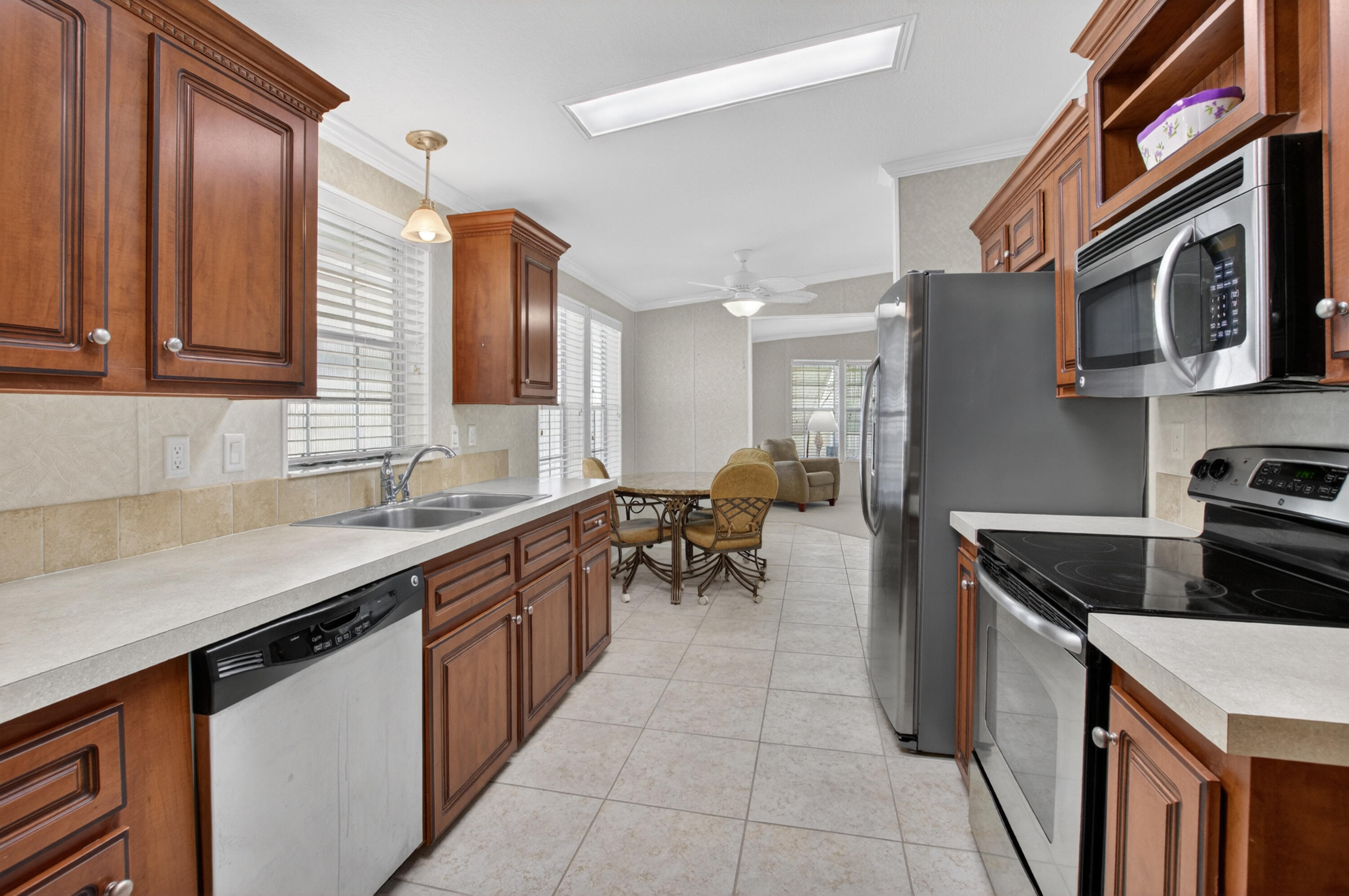 5006 Curacas Bay Property Photo 1