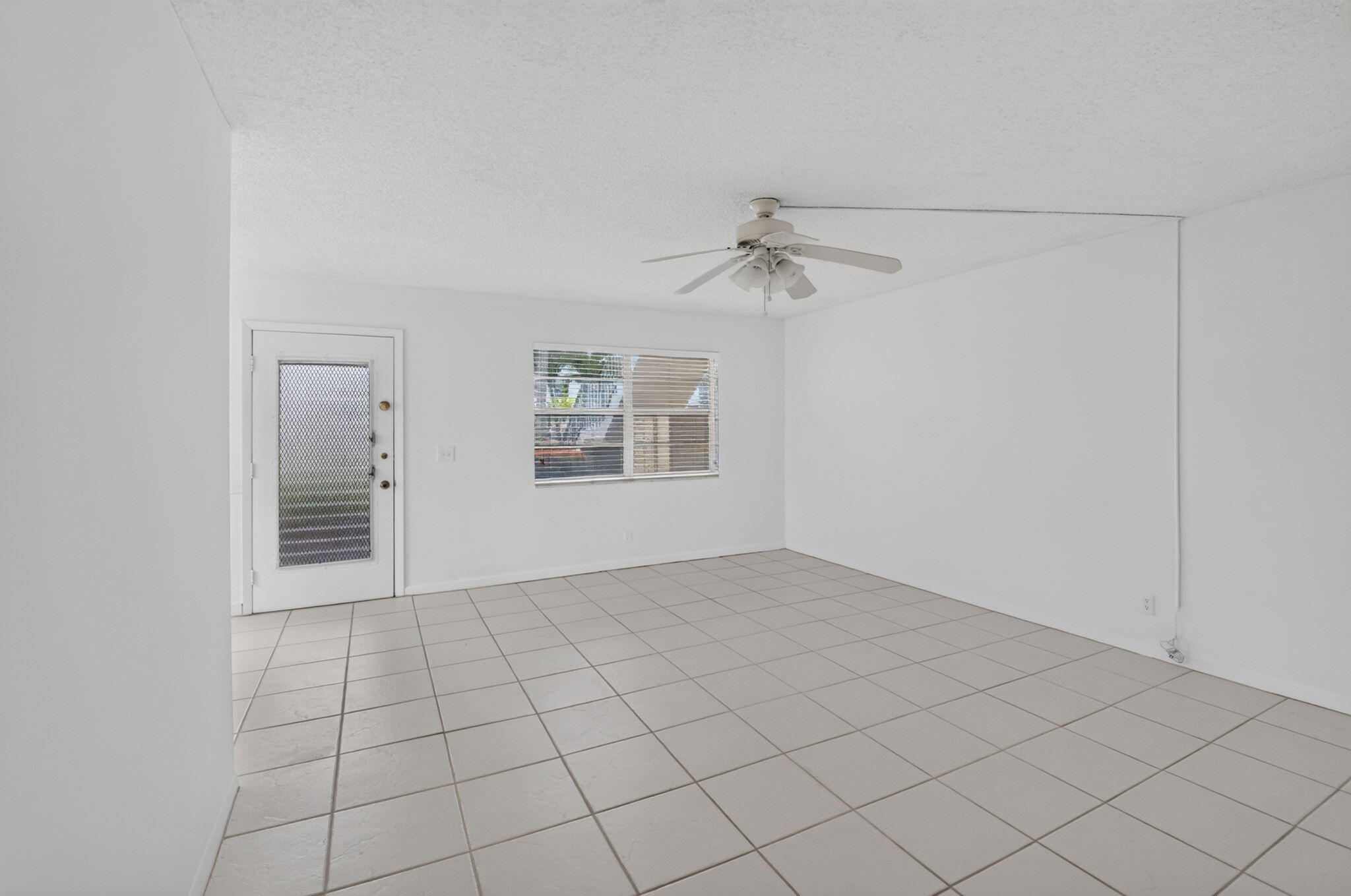 200 Normandy E 200 Property Photo 1
