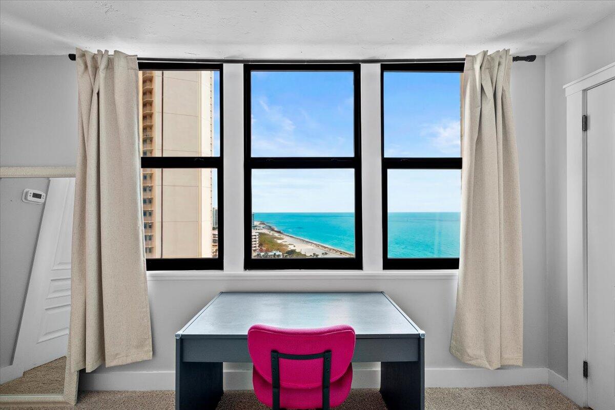 2800 N Ocean Drive A-18c Property Photo 13