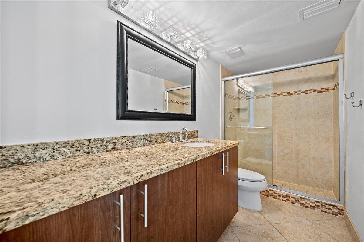 2800 N Ocean Drive A-18c Property Photo 17