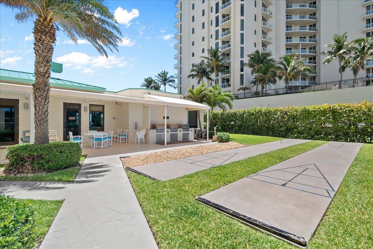 2800 N Ocean Drive A-18c Property Photo 28