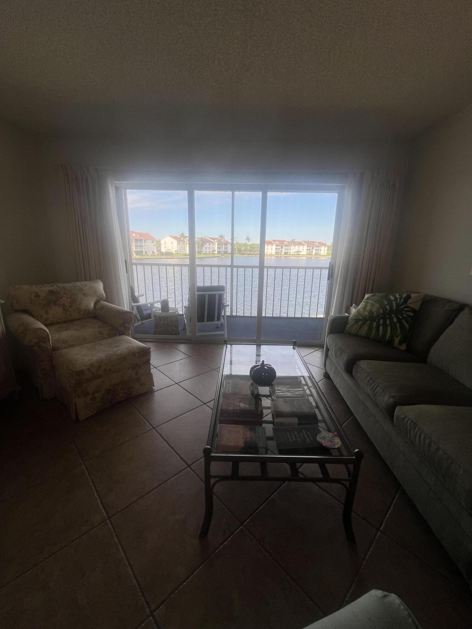 4436 Ne Ocean Boulevard E2 Property Photo 5